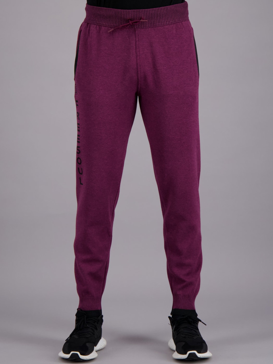 

FREESOUL Men Magenta Typography Solid Casual Joggers