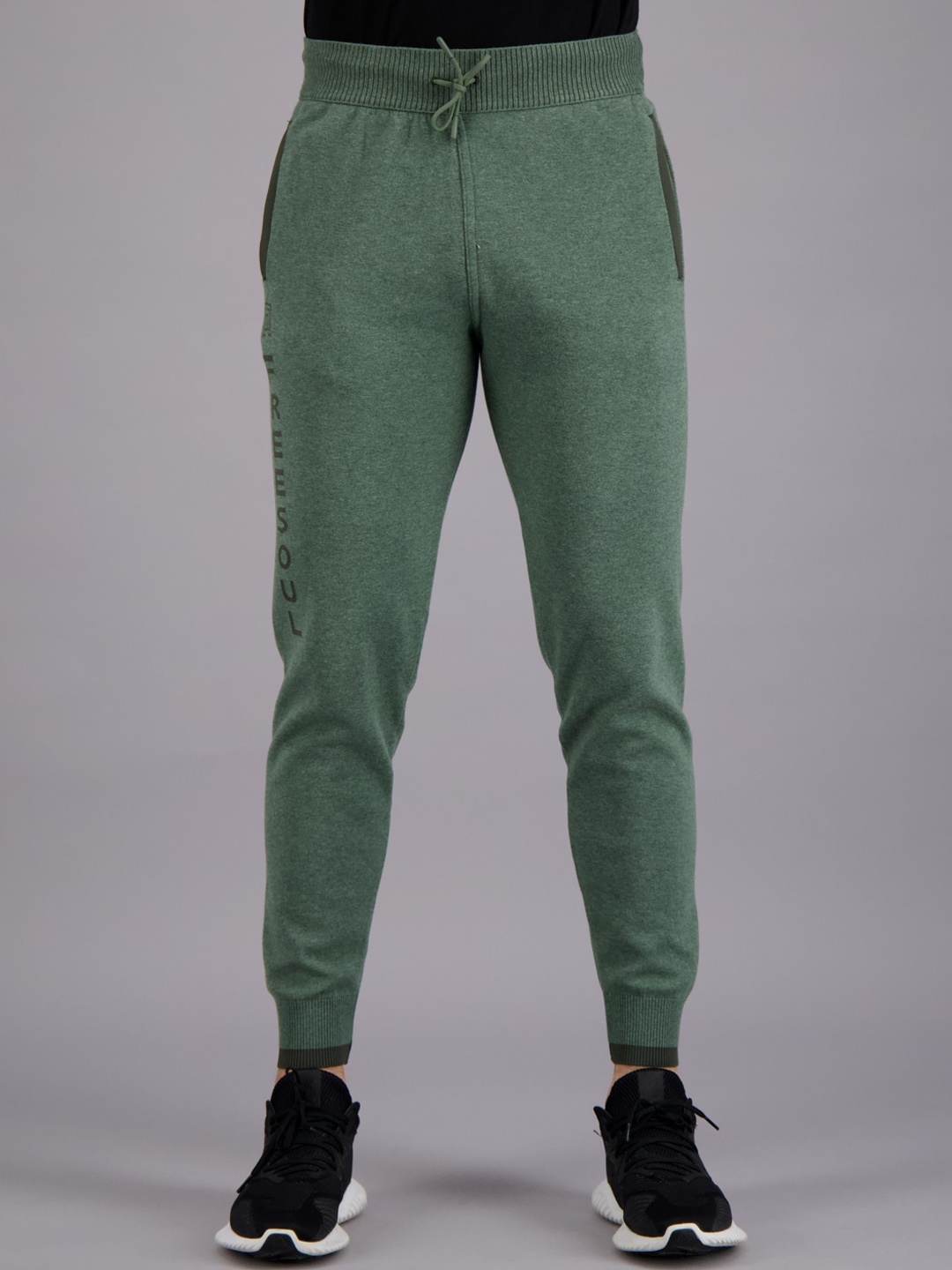 

FREESOUL Men Green Solid Joggers