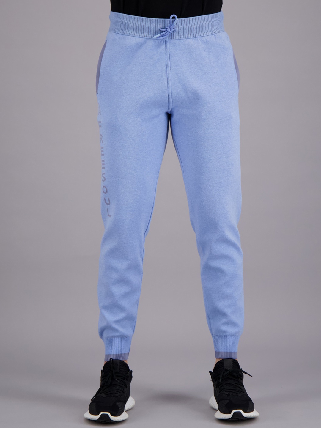 

FREESOUL Men Sky Blue Solid Joggers