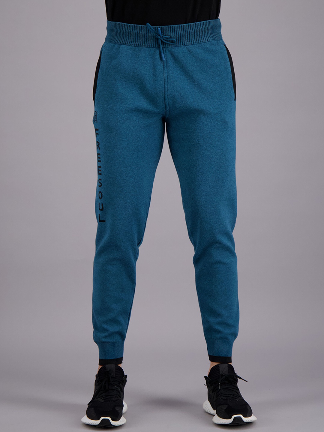 

FREESOUL Men Blue Solid Cotton Joggers