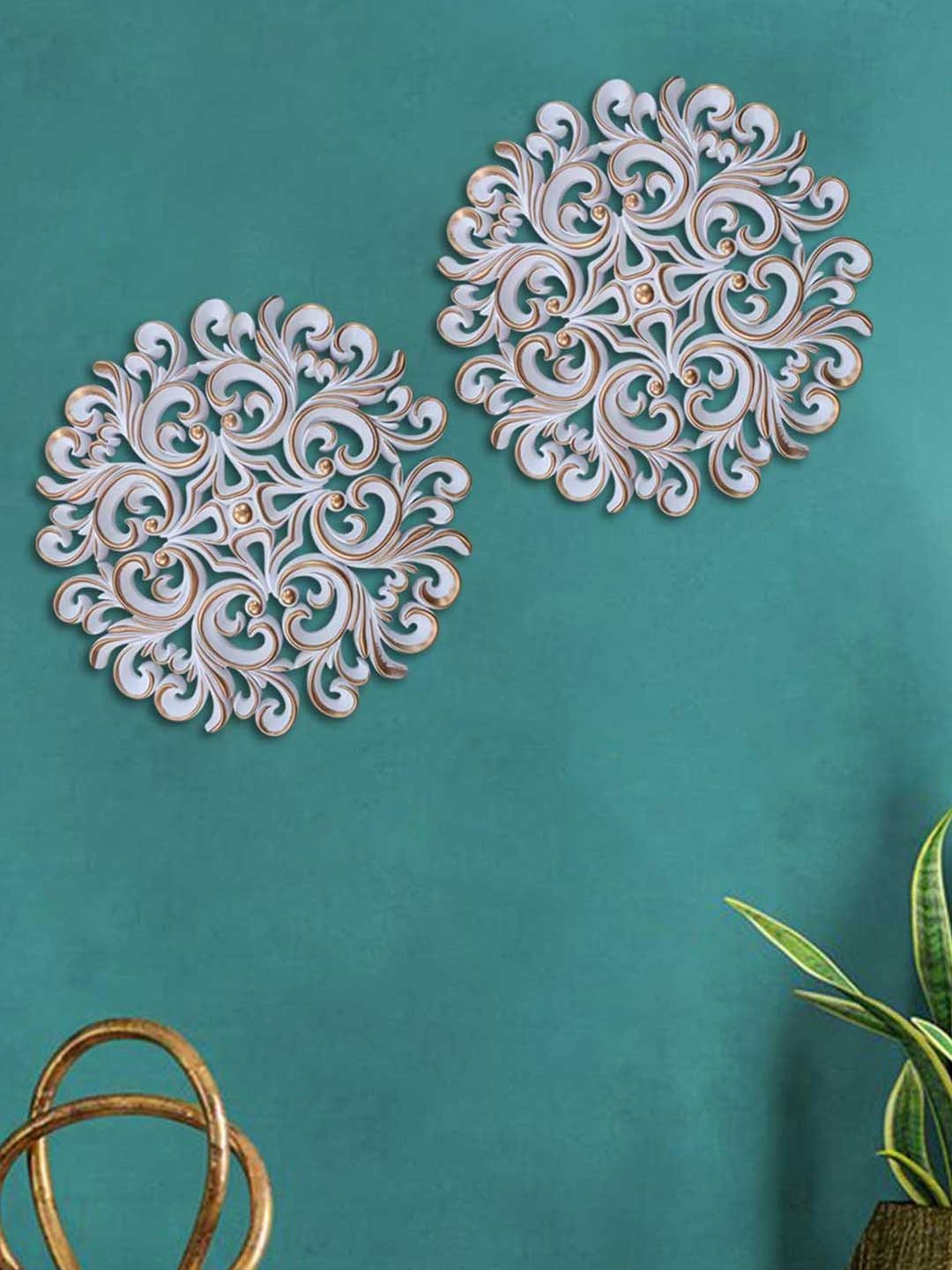 

Art Street Set of 2 White & Gold Abstract Wall Decor Plates