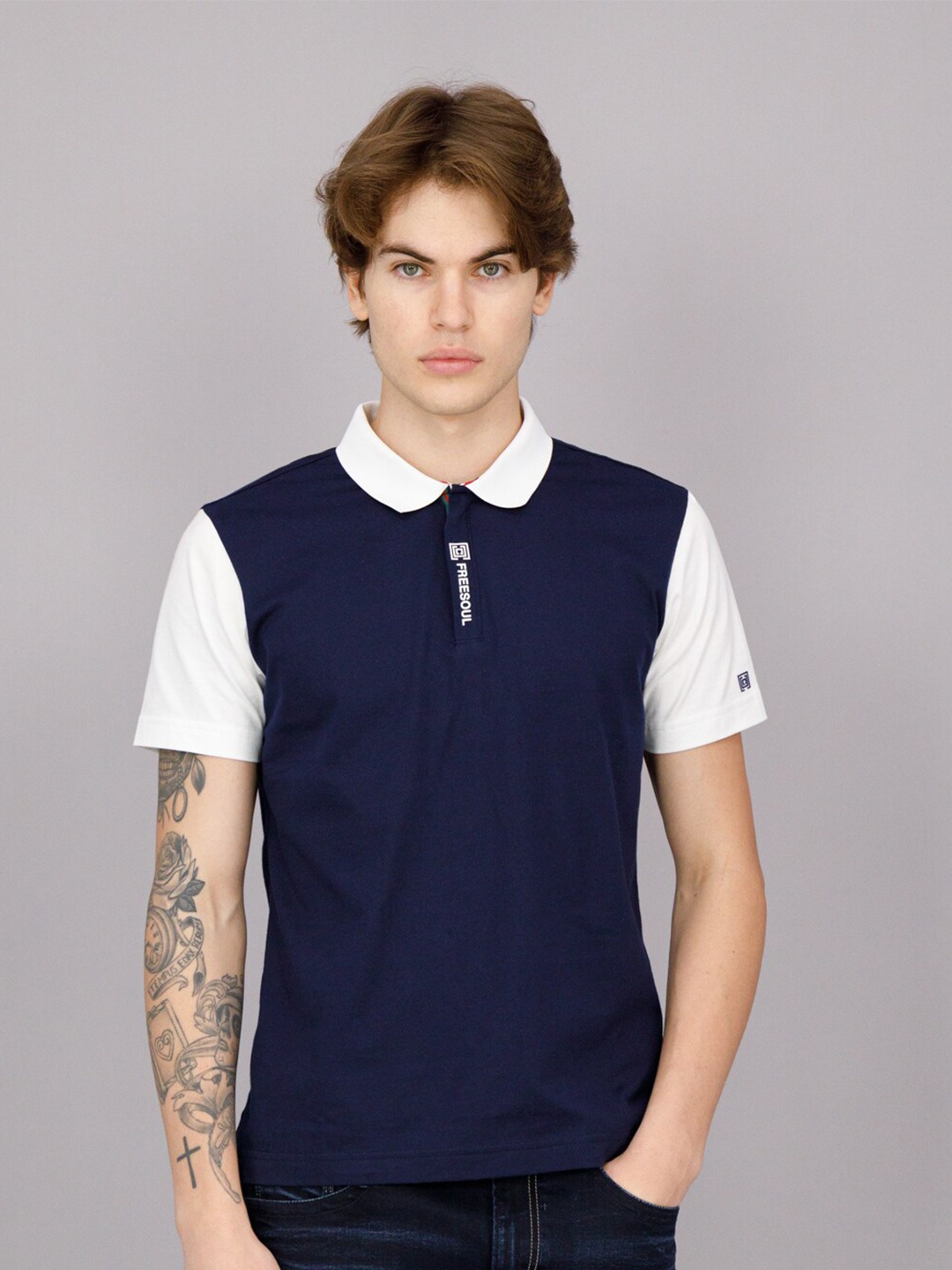 

FREESOUL Men Blue Polo Collar T-shirt