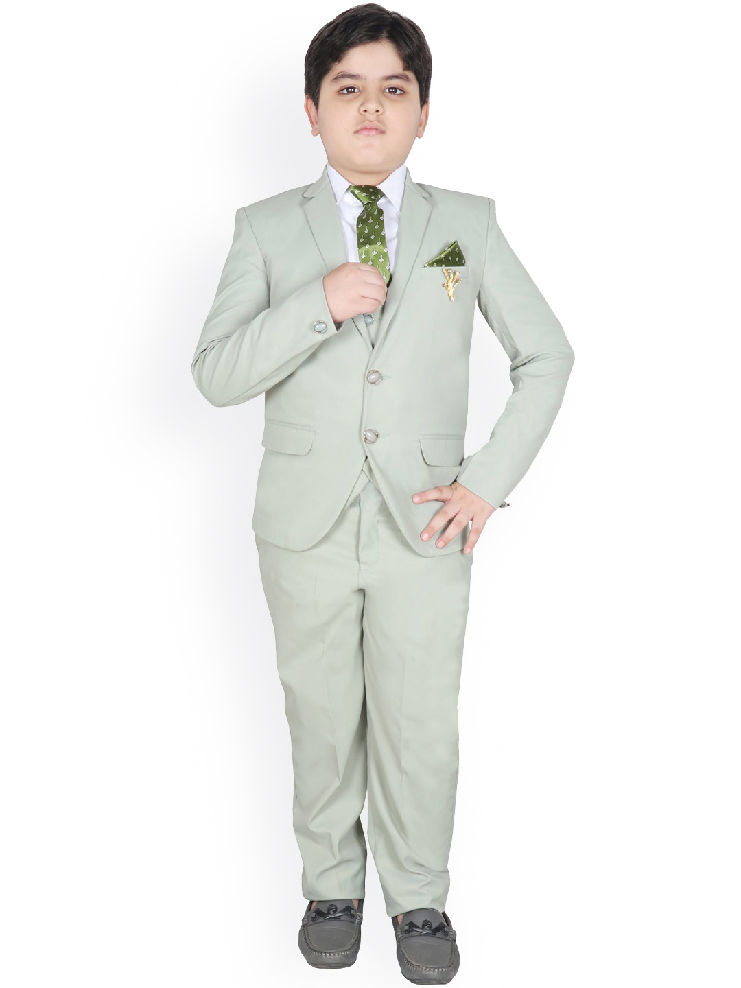 

SG YUVRAJ Boys Grey Solid Single Breasted 5-Piece Suits
