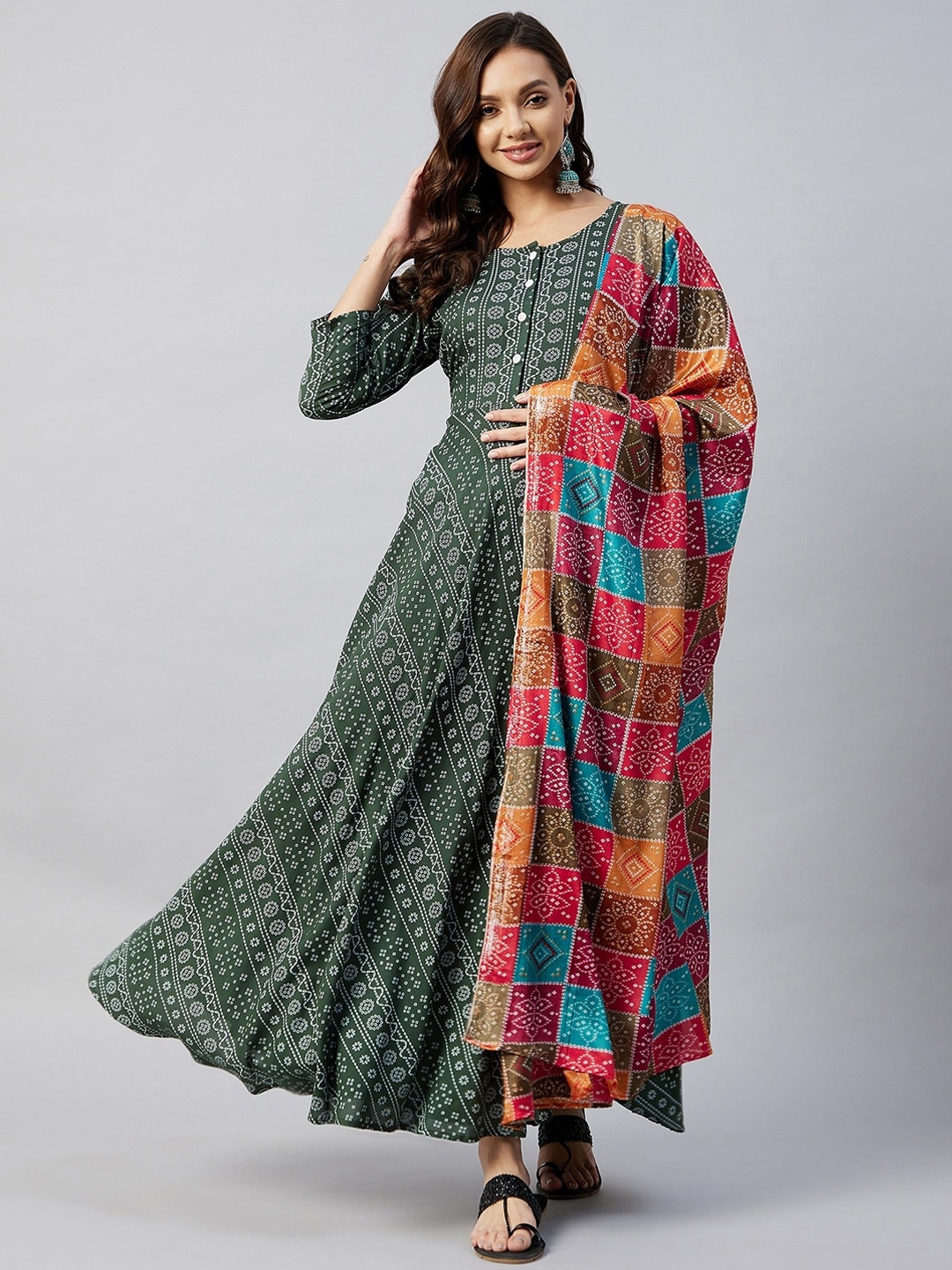 

InWeave Women Green Geometric Printed Anarkali Kurta