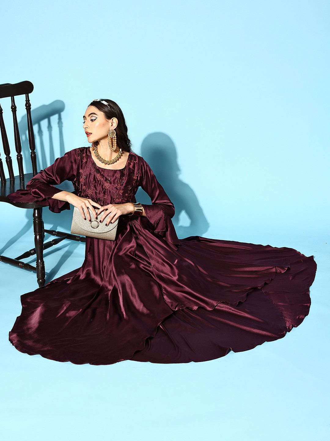 

Tikhi Imli Women Maroon Floral Elevated Gown