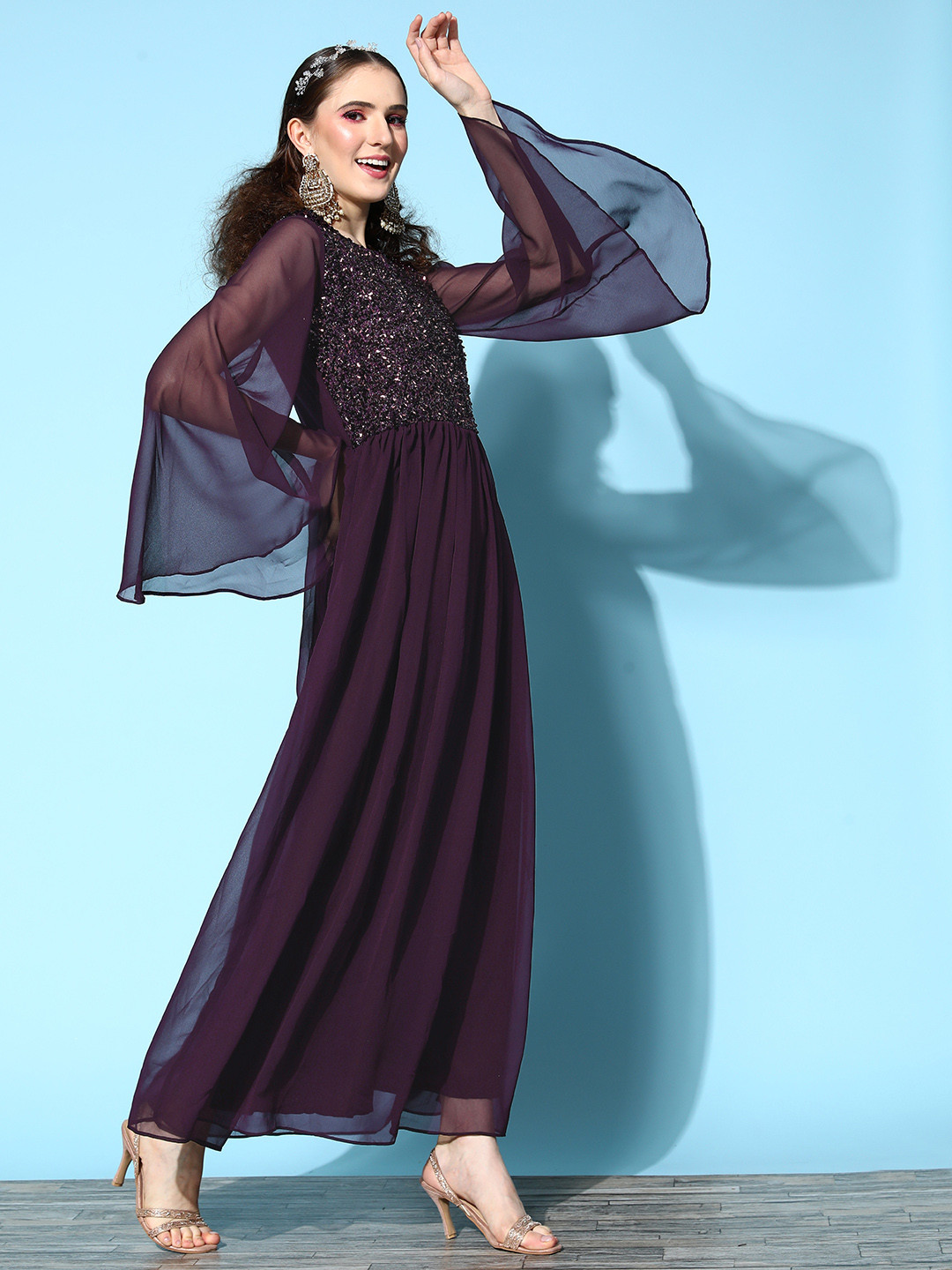 

Tikhi Imli Women Burgundy Polyester Hyper Texture Ethnic Dress