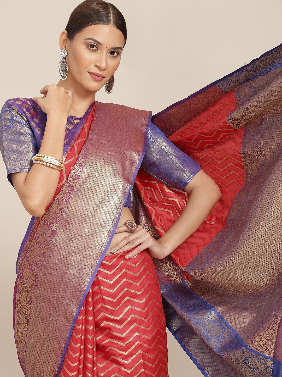 

Mitera Red & Blue Ethnic Motifs Zari Woven Design Kasavu Saree with Blouse Piece
