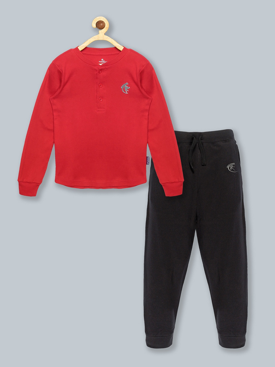 

KiddoPanti Kids Red & Black Solid Pure Cotton Tracksuit