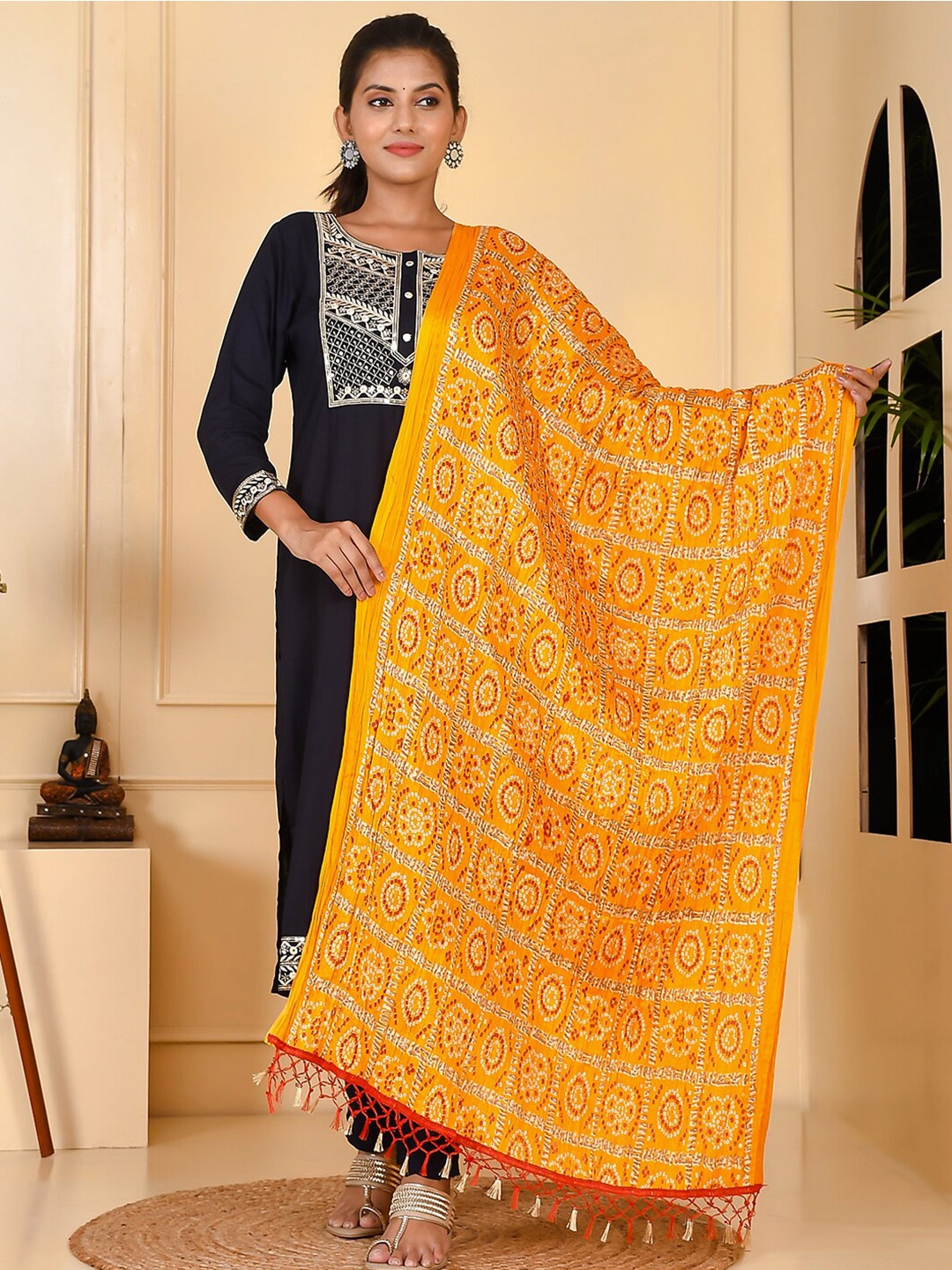 

Kesarya Yellow & Red Printed Bandhani Dupatta