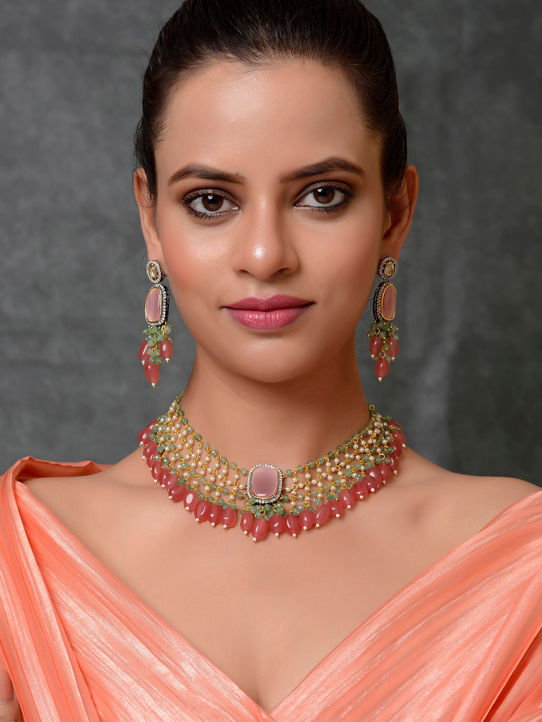 

DASTOOR Gold-Plated Pink & White Kundan Studded & Beaded Jewellery Set