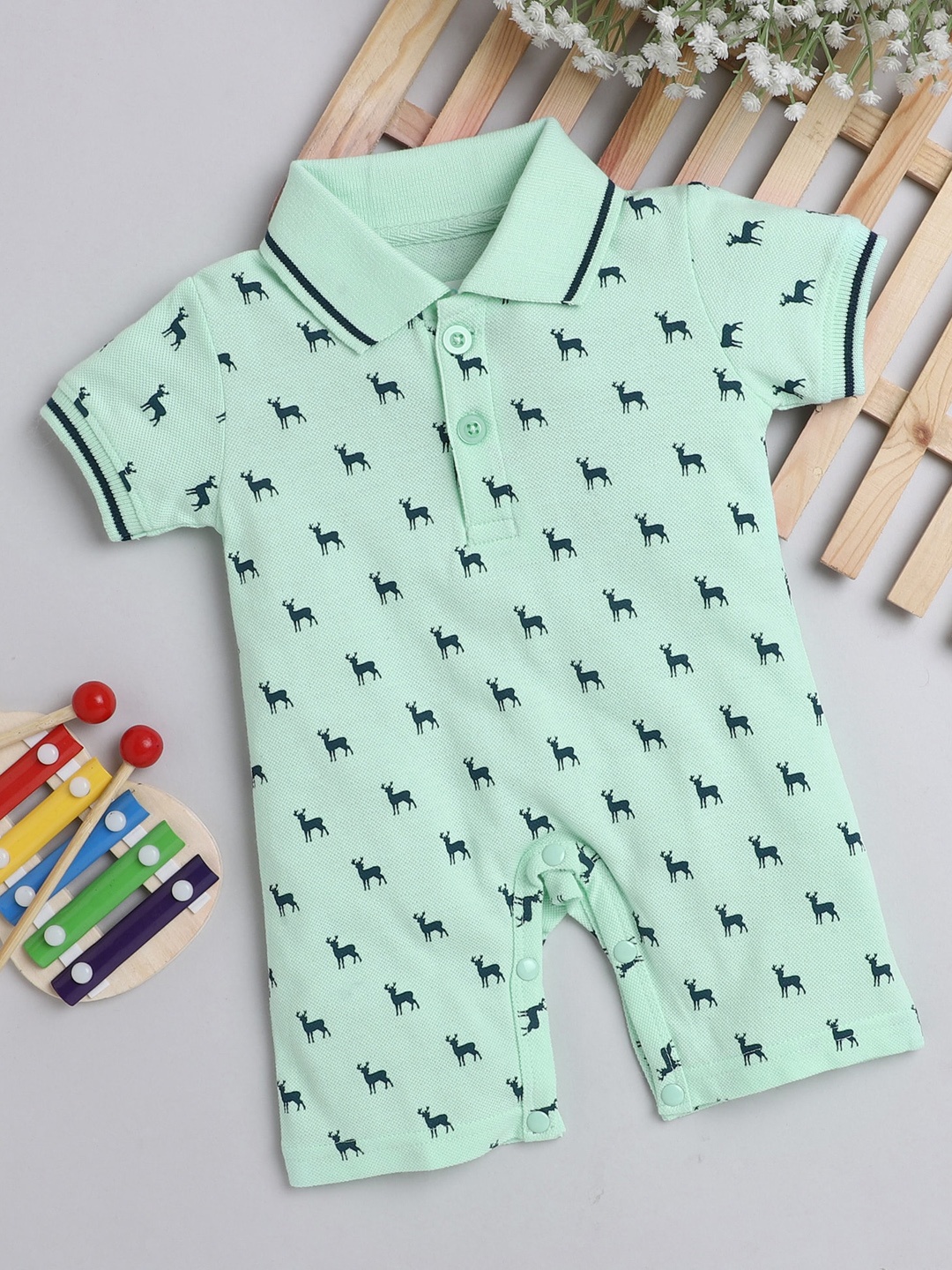 

BUMZEE Infants Boys Green & Navy Blue Printed Pure Cotton Rompers