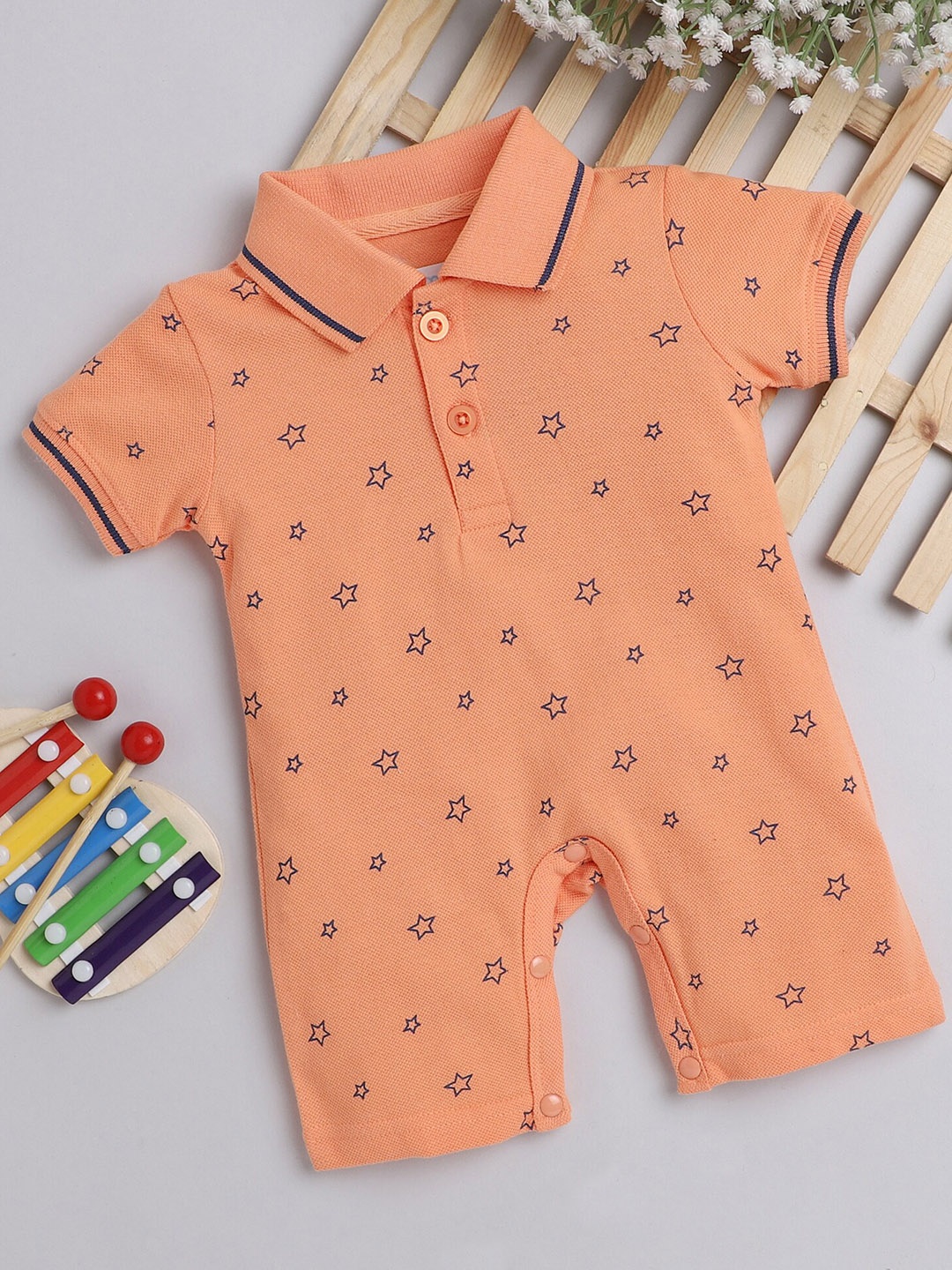 

BUMZEE Infants Boys Orange Printed Pure Cotton Thigh Length Rompers