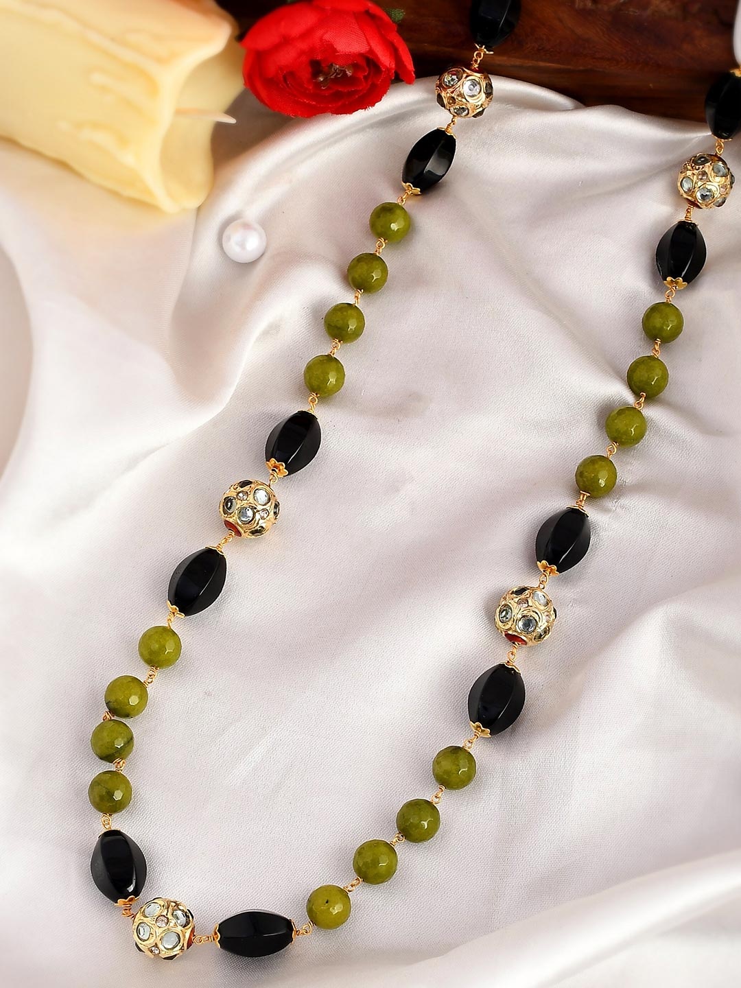 

DASTOOR Green & Black Brass Gold-Plated Necklace