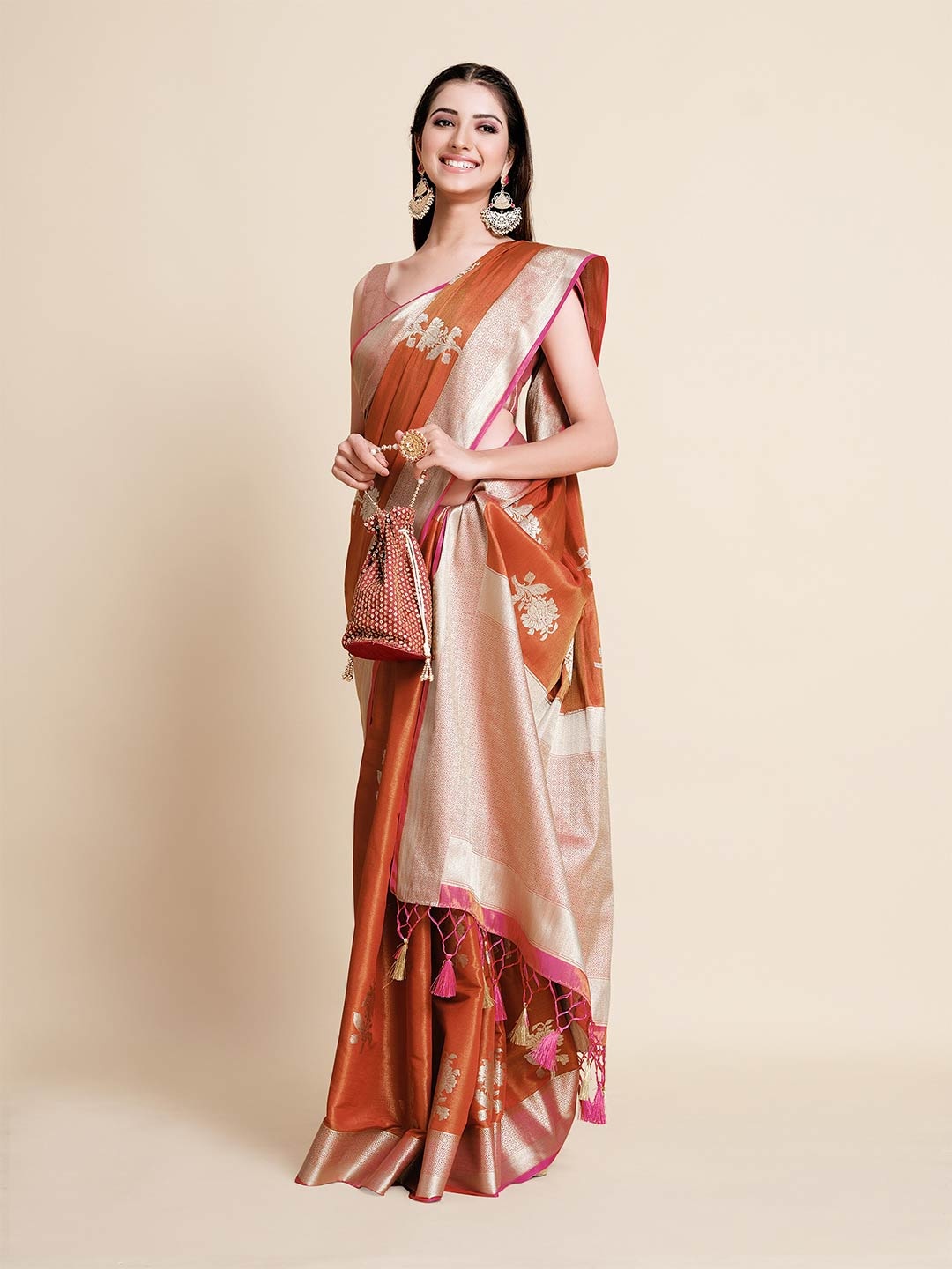 

MIMOSA Rust & Gold-Toned Floral Zari Art Silk Kanjeevaram Saree