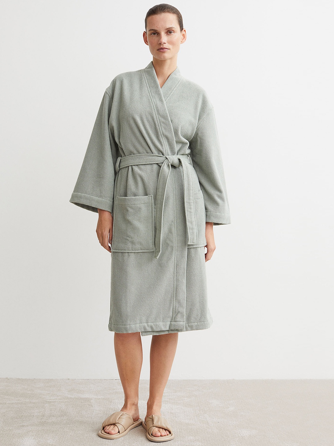 

H&M Women Green Solid Pure Cotton Terry Dressing Gown