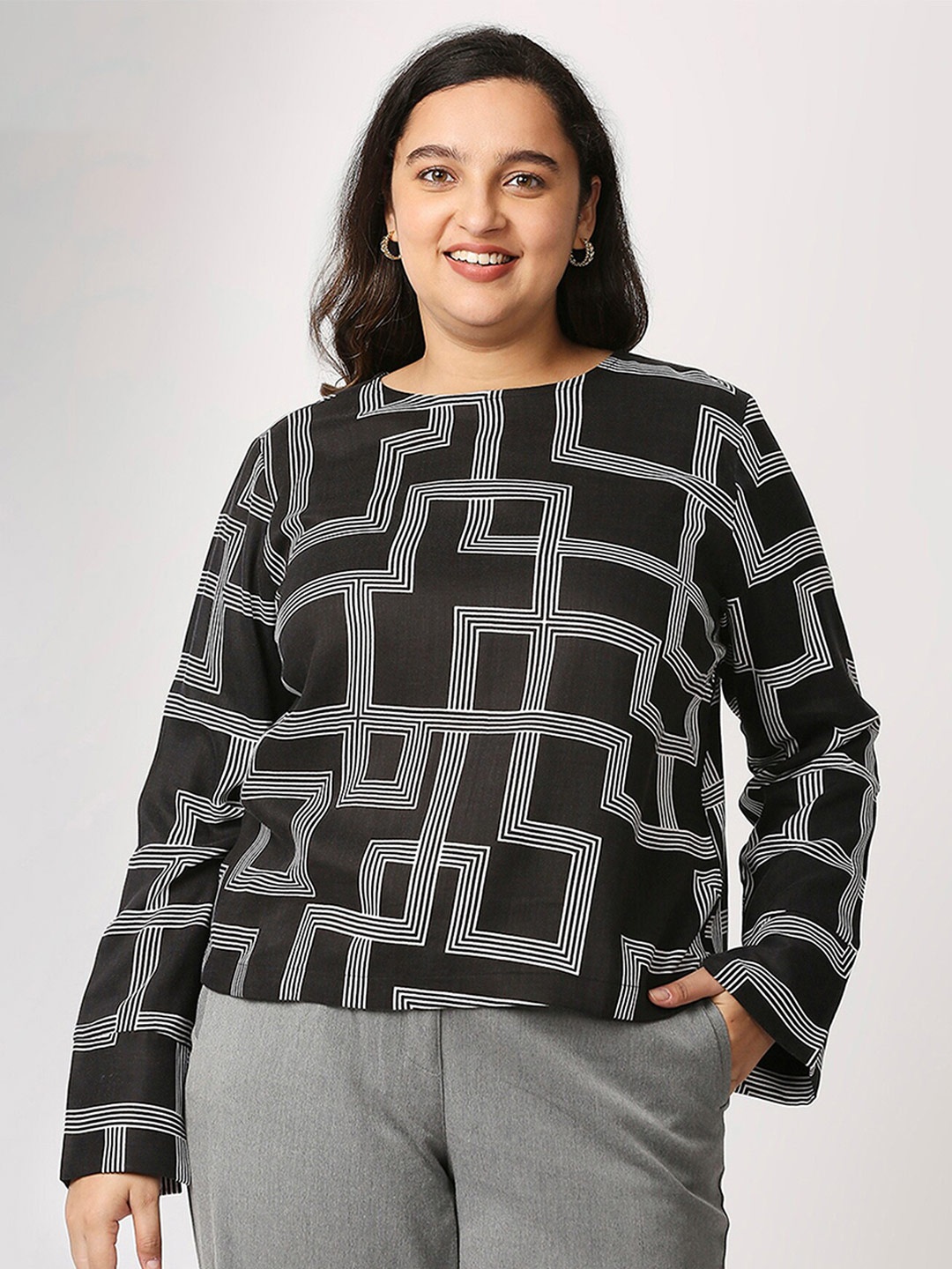 

20Dresses Women Plus Size Black Geometric Print Top
