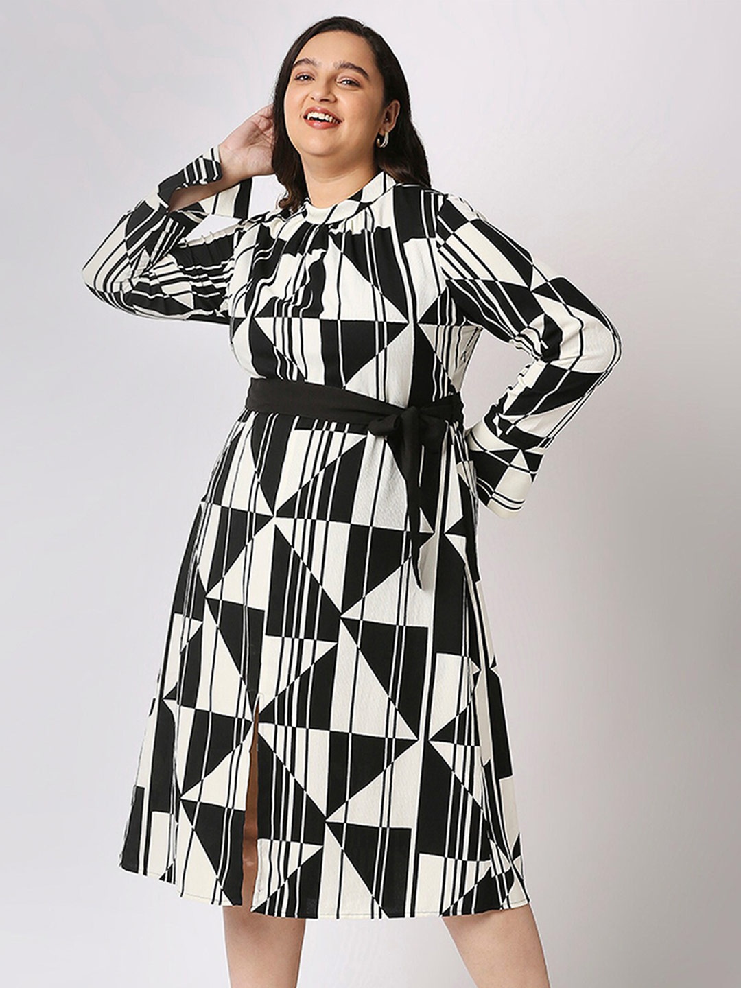 

20Dresses Black & White Geometric Printed Midi Dress