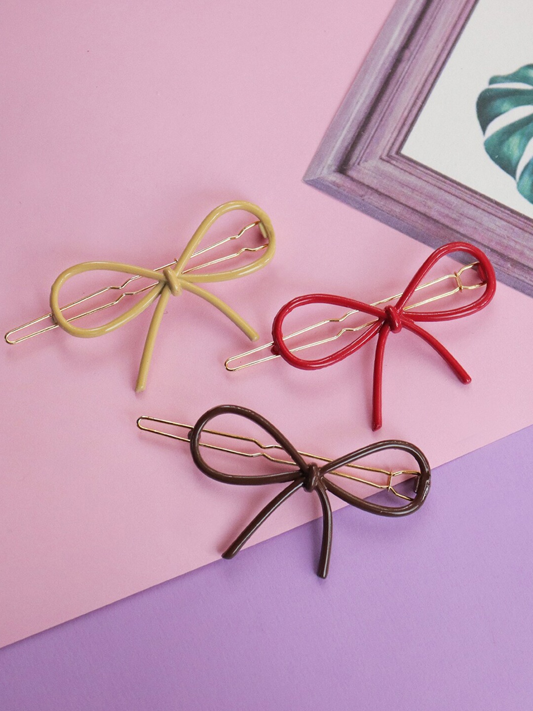 

Soho Boho Studio Set of 3 Women Red & Brown Bobby Pins
