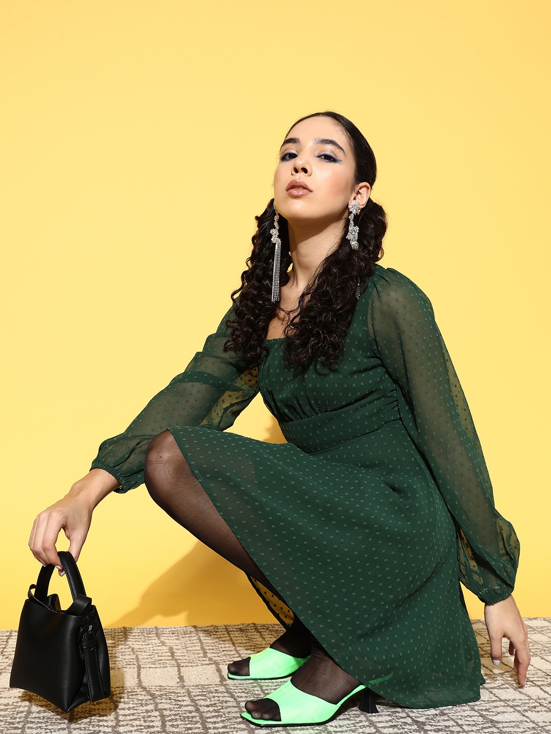 

Berrylush Women Gorgeous Green Self-Design Once Upon a Sleeve Dress
