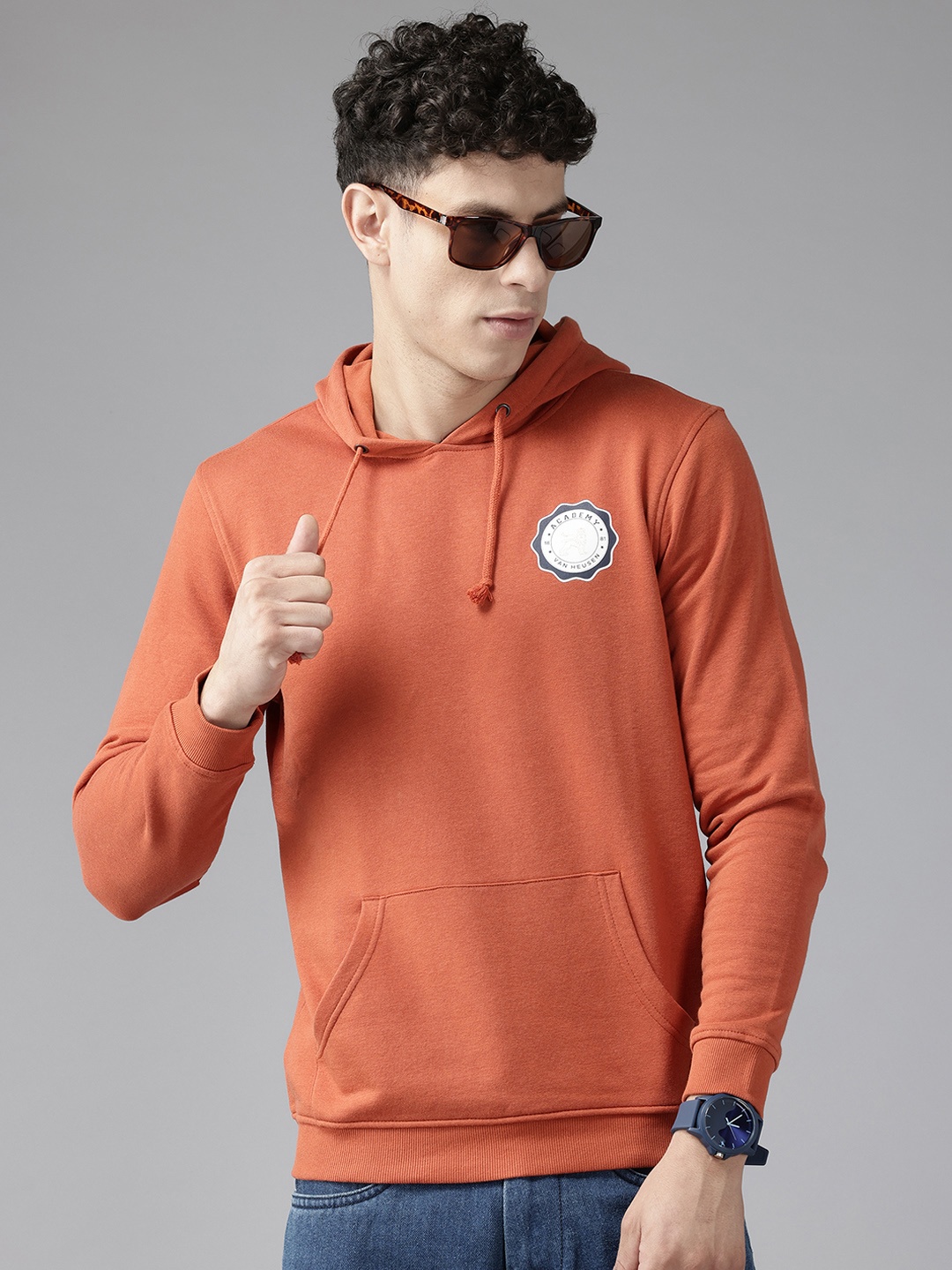 

Van Heusen Sport Men Hooded Sweatshirt, Rust