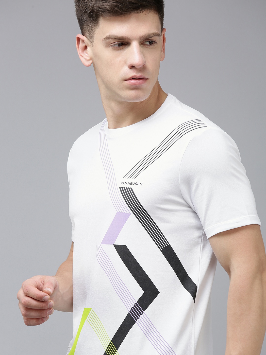 

Van Heusen Flex Men Striped Slim Fit Sports T-shirt, White