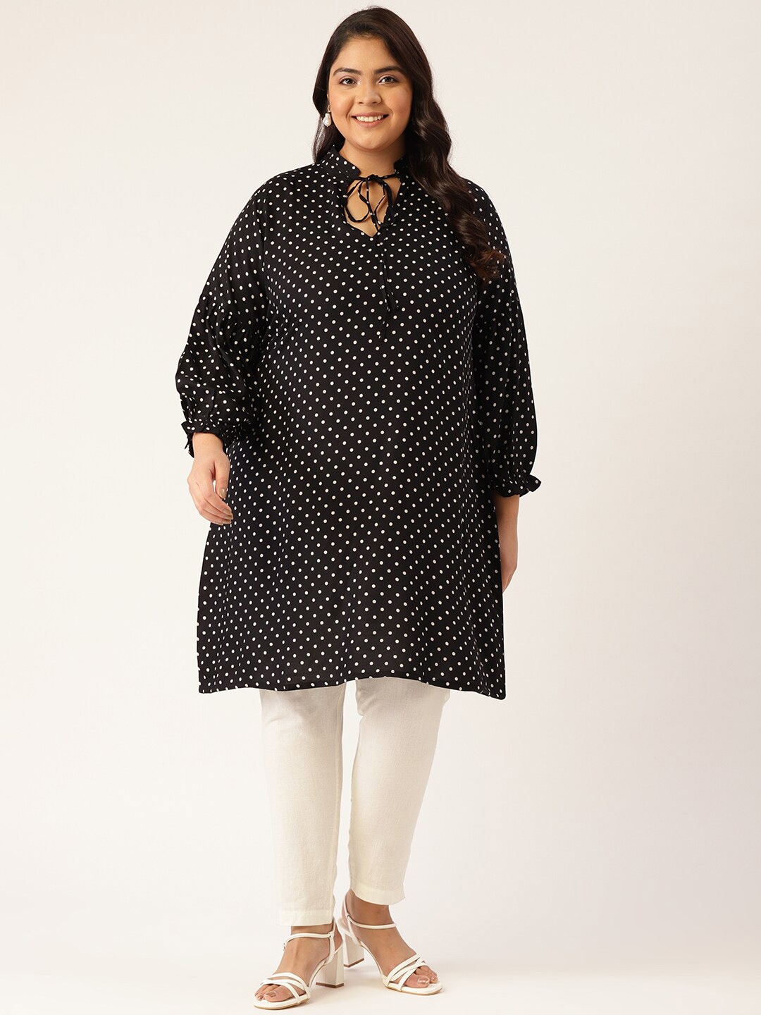 

theRebelinme Plus Size Women Black & White Printed Kurta