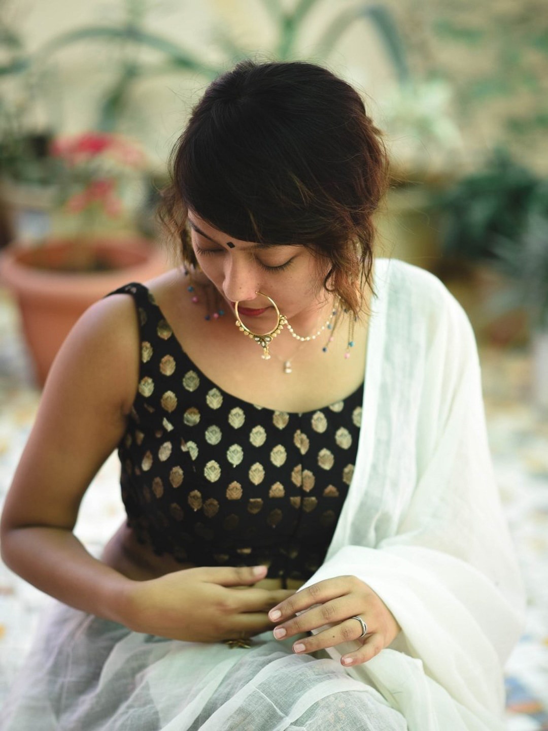 

Suta Women Black & Gold-Coloured Woven Design Saree Blouse