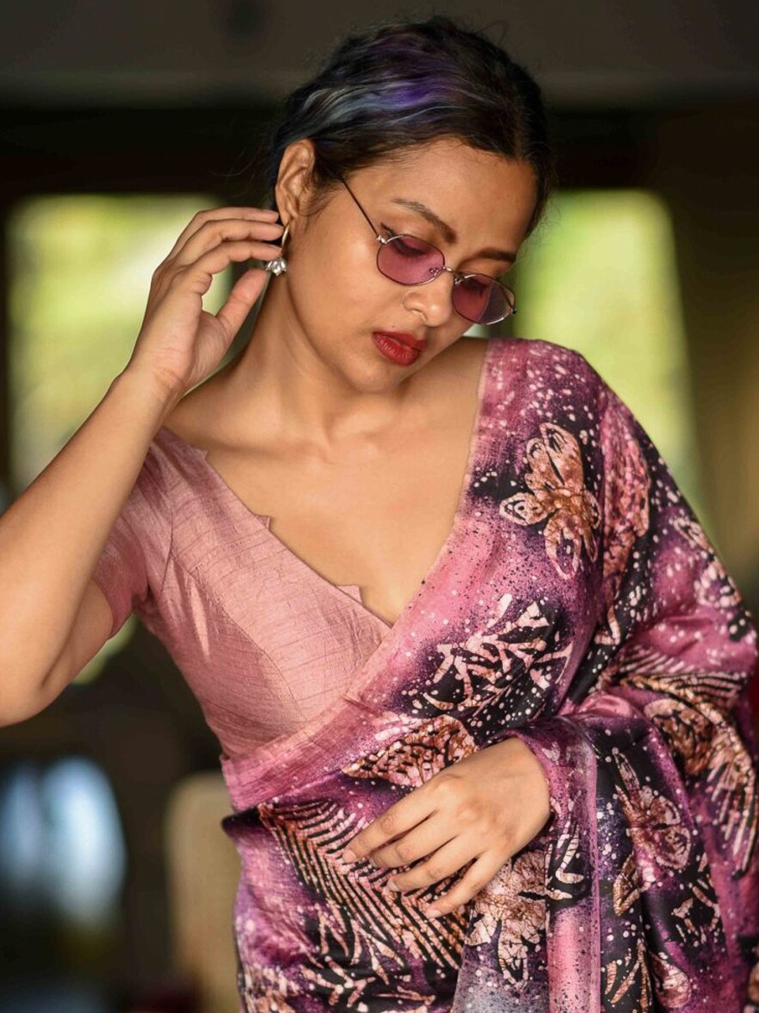 

Suta Women Pink Solid Padded V-Neck Saree Blouse