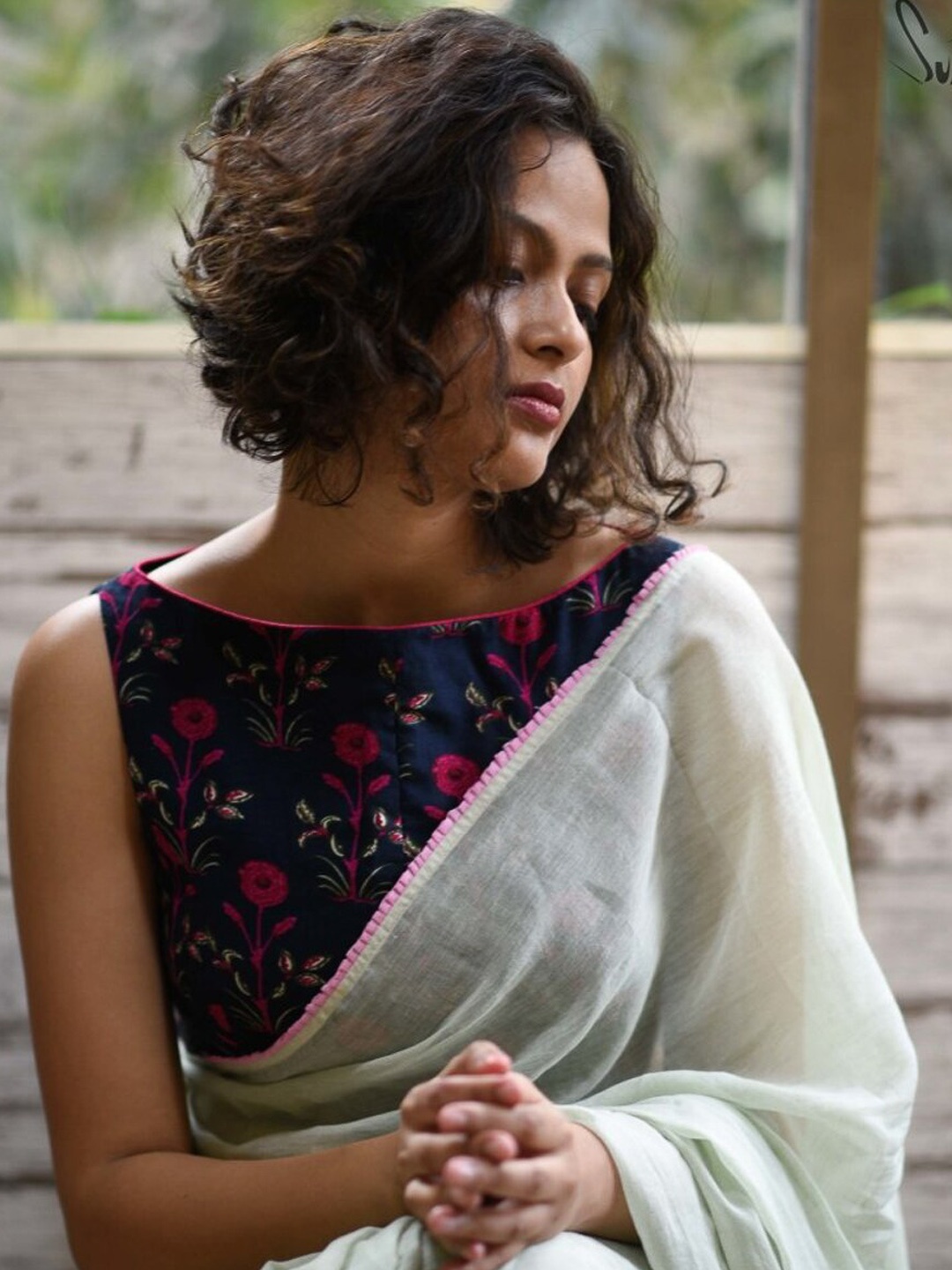 

Suta Navy Blue & Pink Printed Saree Blouse