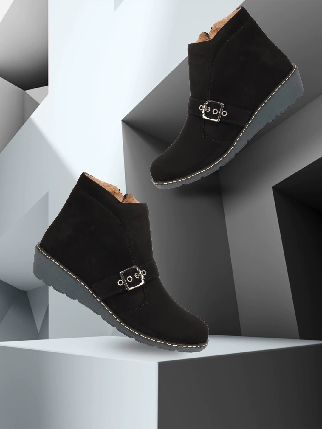 

Alishtezia Women Black Suede Round-Toe Boots