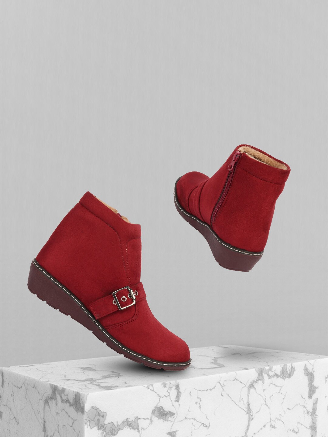 

Alishtezia Women Red Solid Flat Boots