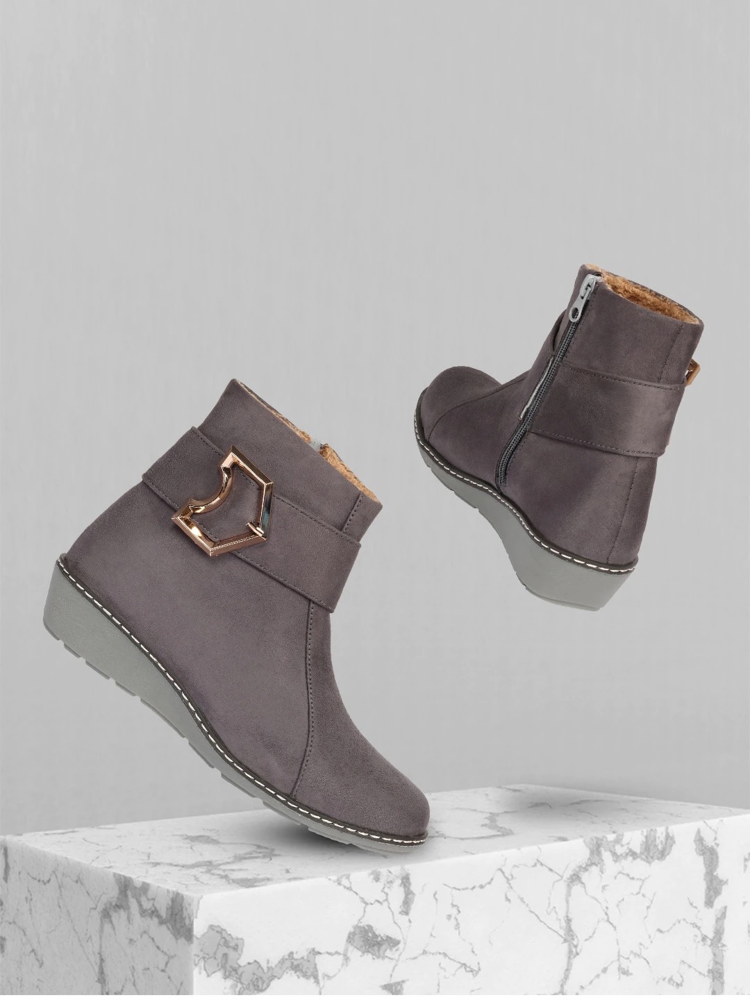 

Alishtezia Women Grey Solid Suede Round-Toe Flat Boots