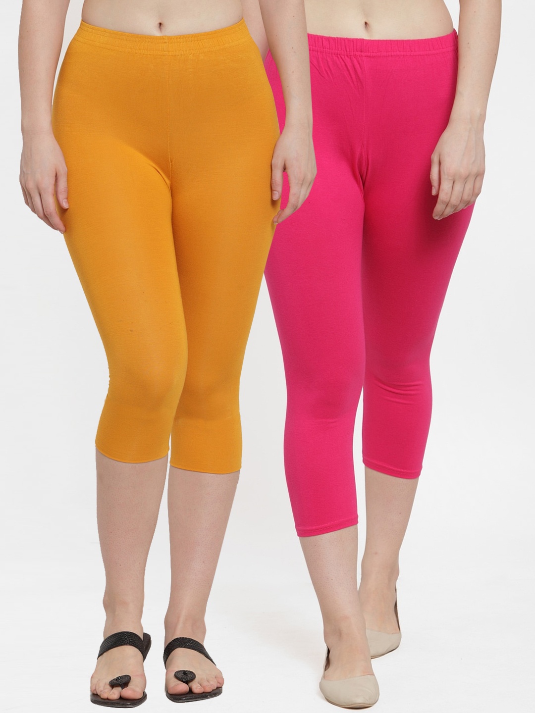 

Jinfo Women Set Of 2 Pink & Magenta Solid Cotton Capris
