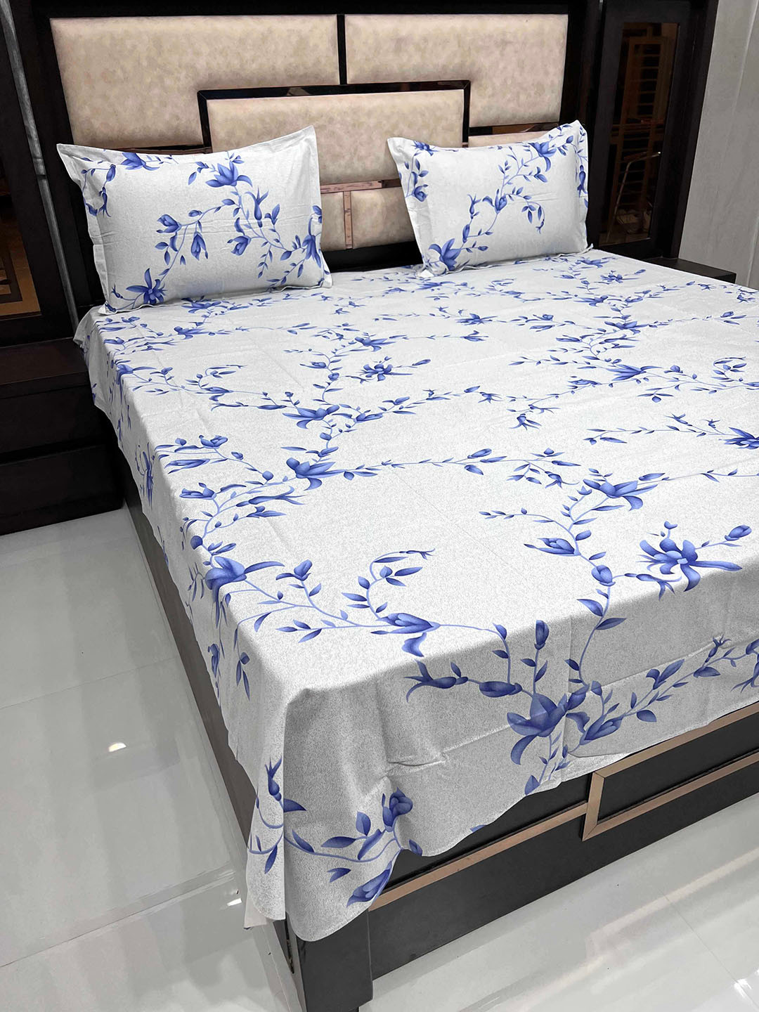 

Queen Size Blue TC 260 Pure Cotton Bedsheet with 2 Pillow Covers