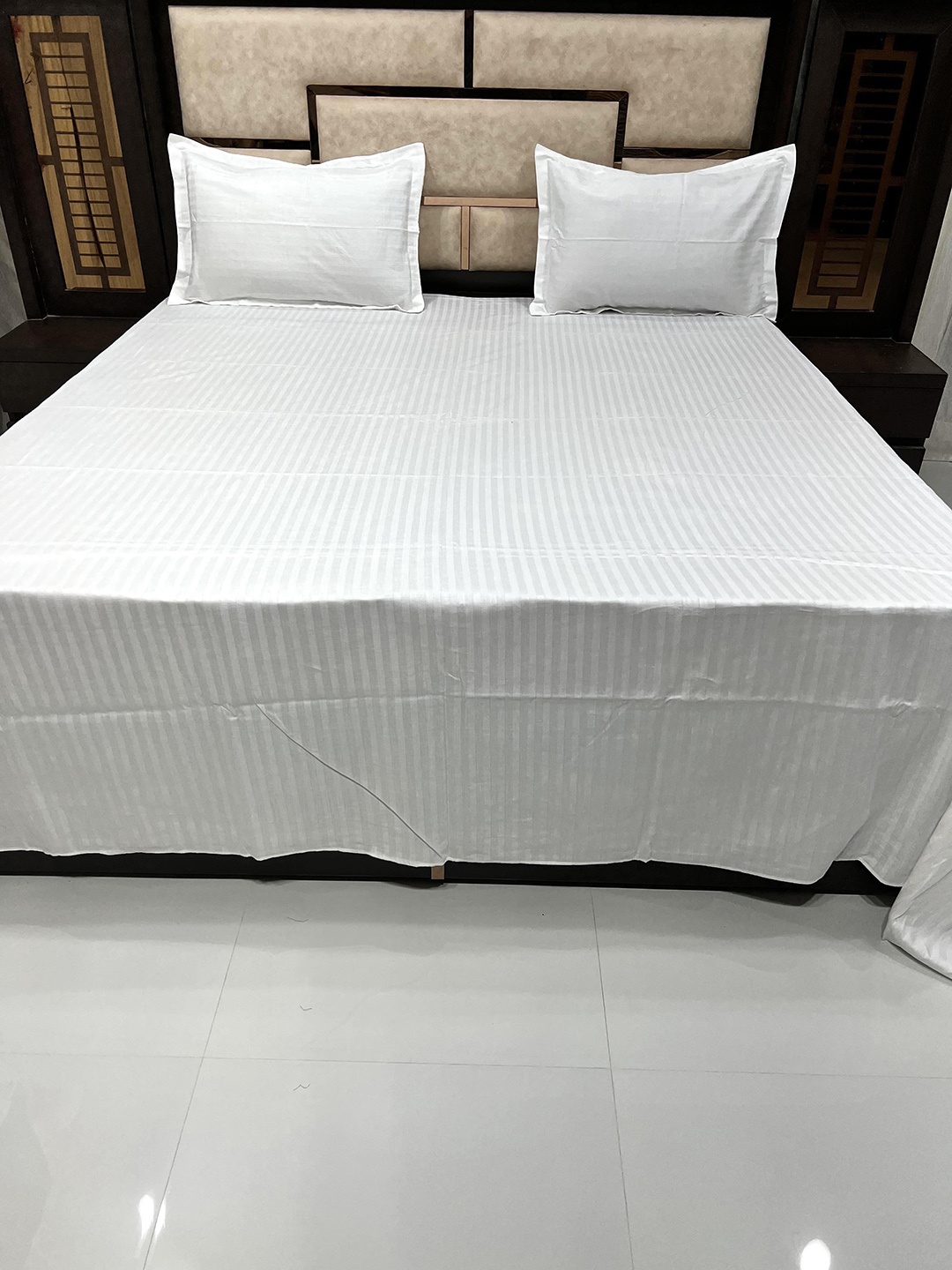 

Pure Decor White Striped TC 380 King Bedsheet with 2 Pillow Covers