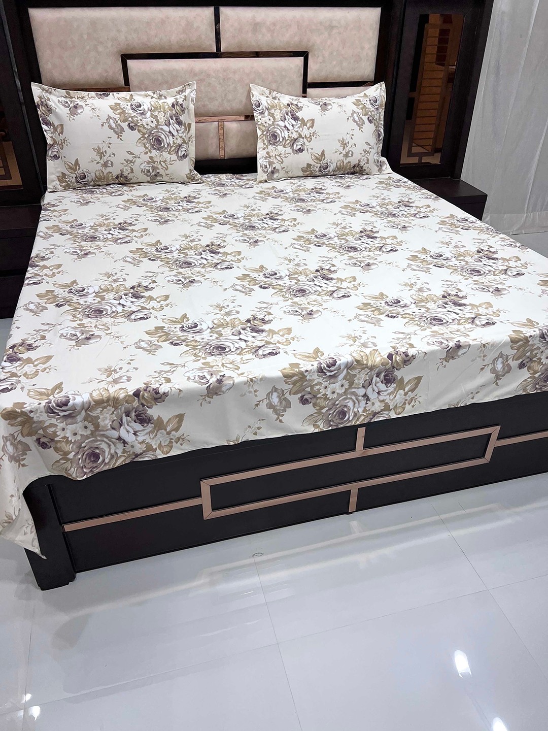 

Pure Decor White & Beige Floral 260 TC Queen Bedsheet with 2 Pillow Covers