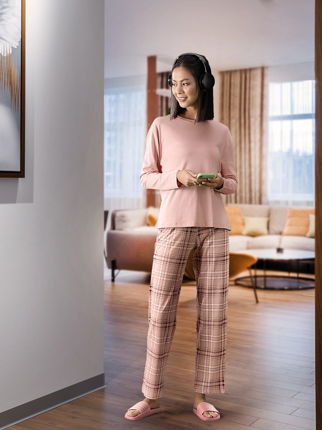 

Marks & Spencer Women Pink & White Night suit