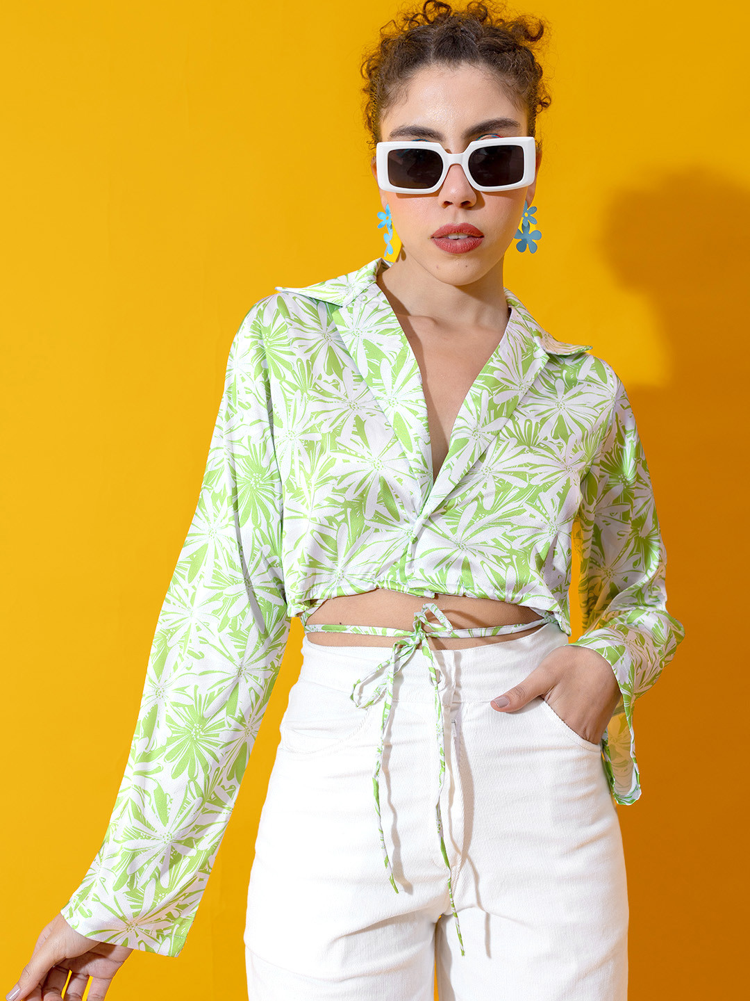

Stylecast X Hersheinbox Floral Print Satin Shirt Style Crop Top, Green
