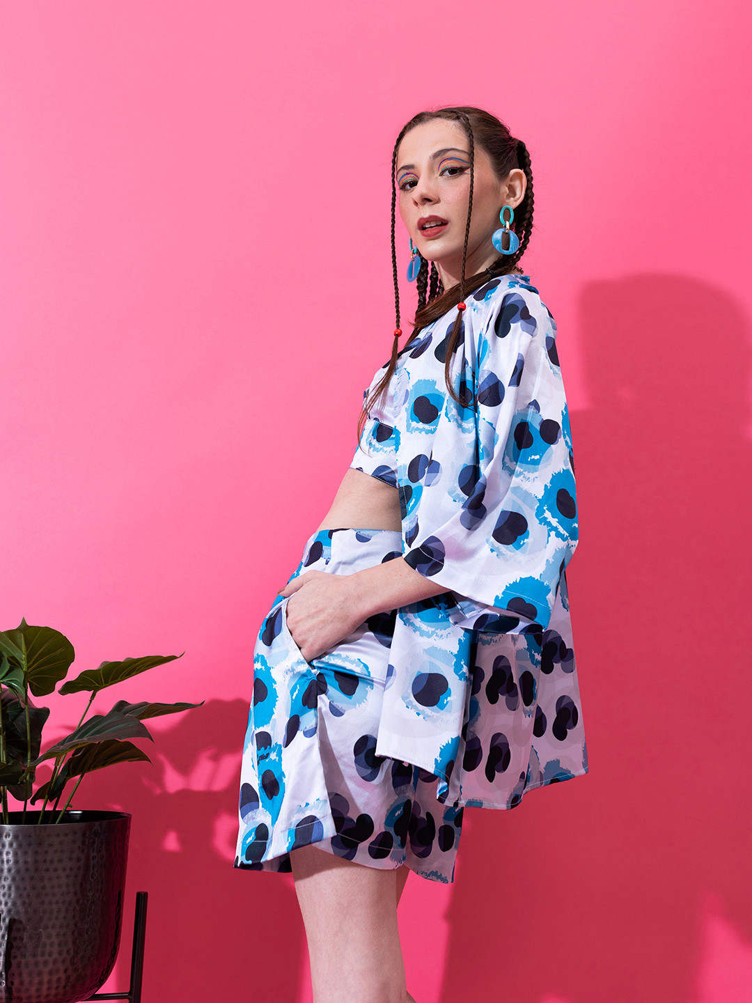 

Stylecast X Hersheinbox Women Satin Printed Co-ords with Shrug, Multi