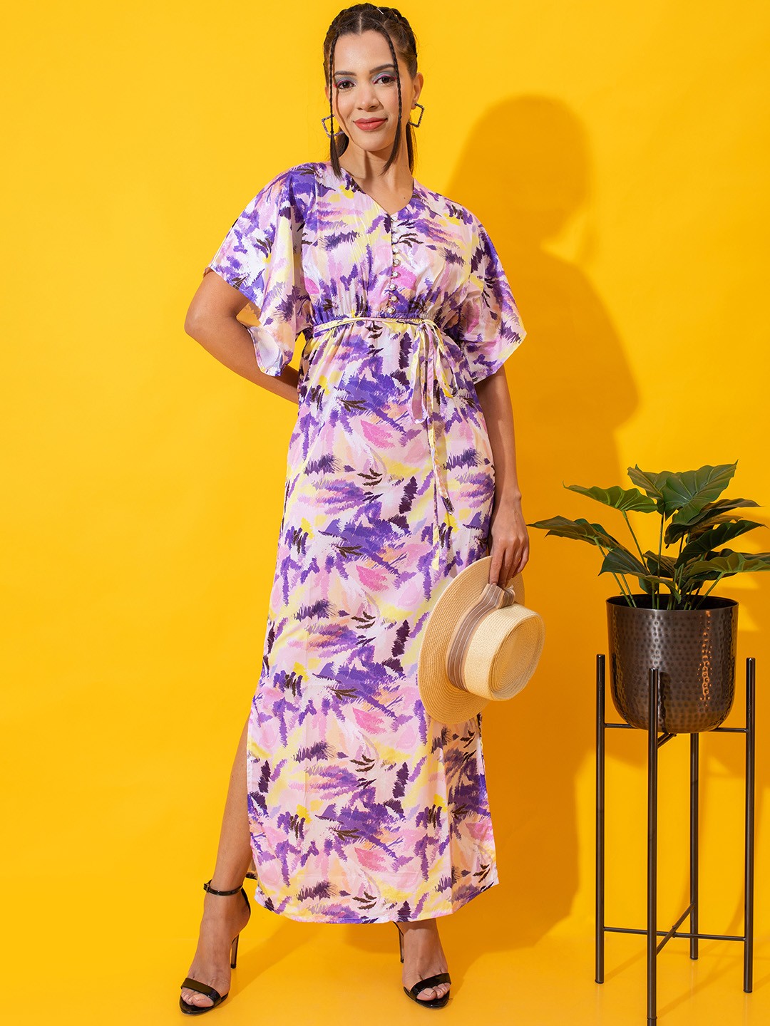 

Stylecast X Hersheinbox Abstract Printed Kimono Sleeves Satin Finish Maxi Dress, Multi