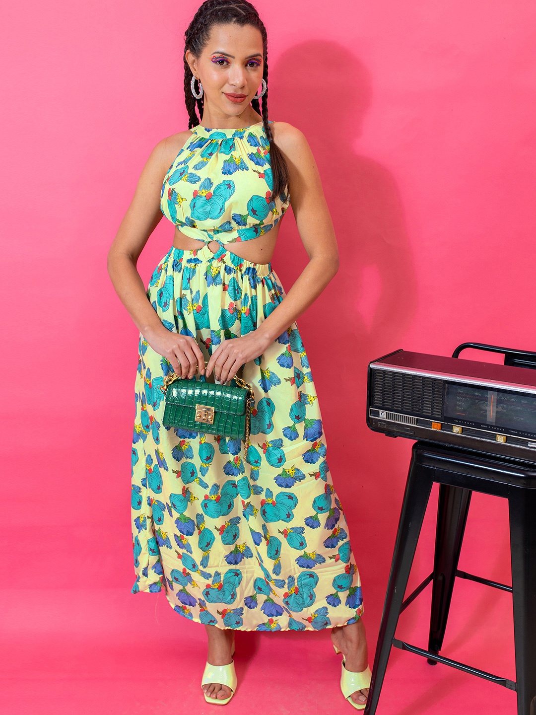 

Stylecast X Hersheinbox Styled Back Floral Maxi Dress With Cut-Out Detail, Yellow