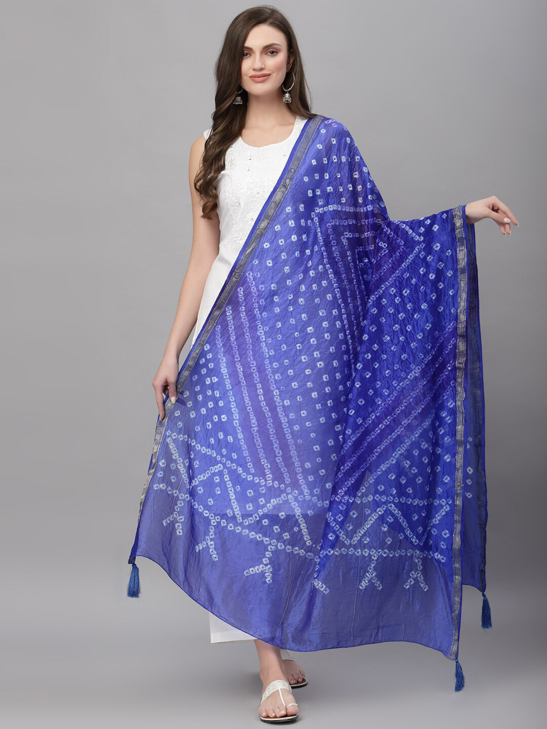 

Ragavi Blue & Purple Bandhani Dupatta