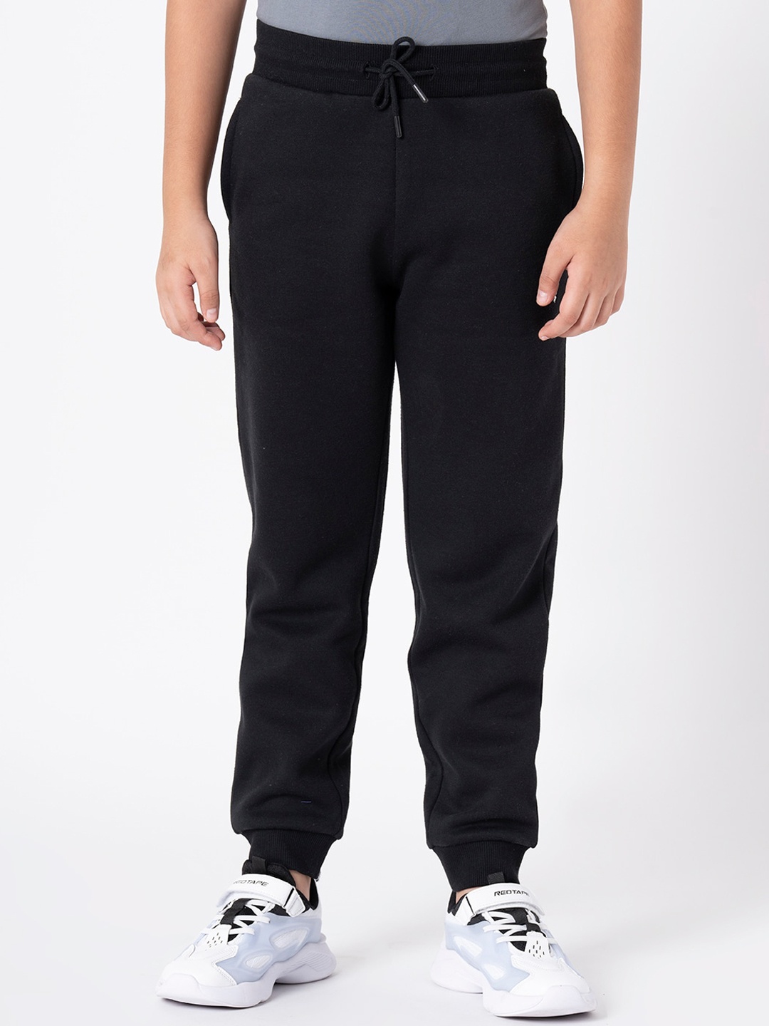 

Red Tape Boys Black Solid Joggers