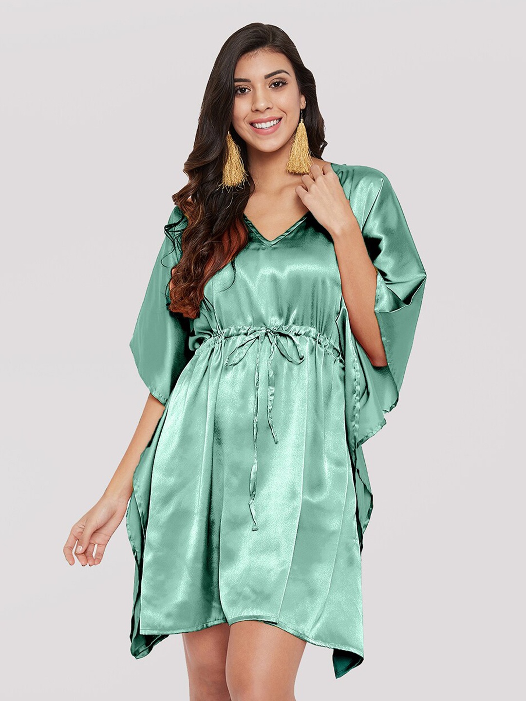 

Riara Plus Size Green Solid Tunic