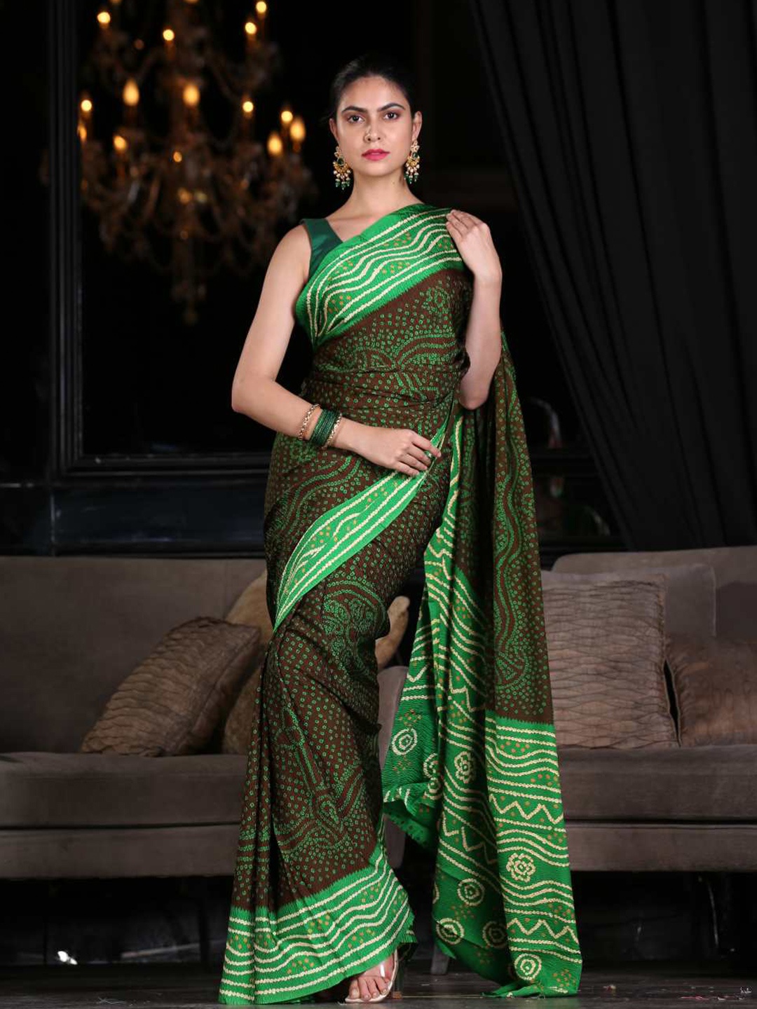 

KARAGIRI Brown & Green Bandhani Silk Blend Saree