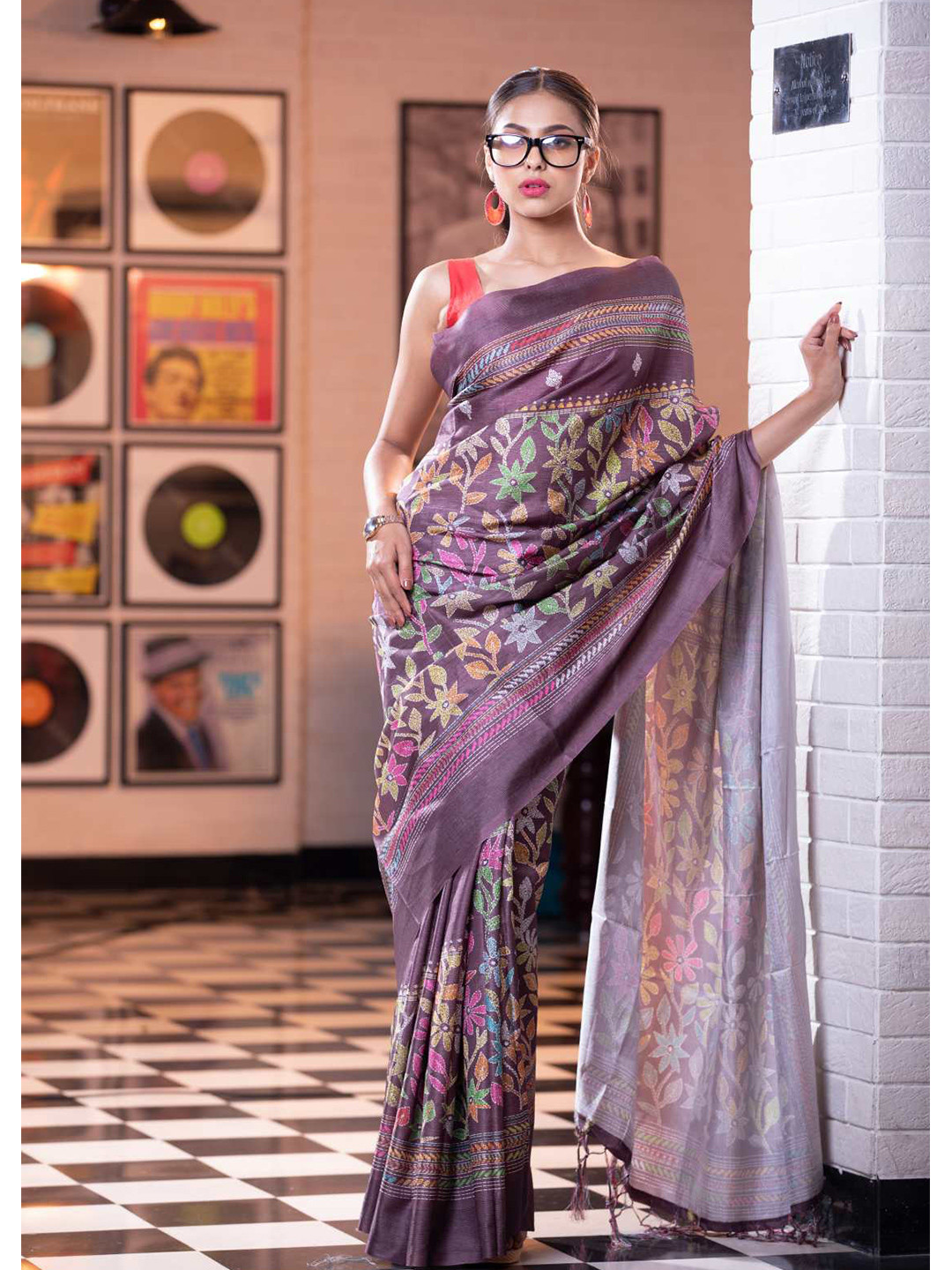 

KARAGIRI Brown & Purple Floral Printed Silk Blend Saree