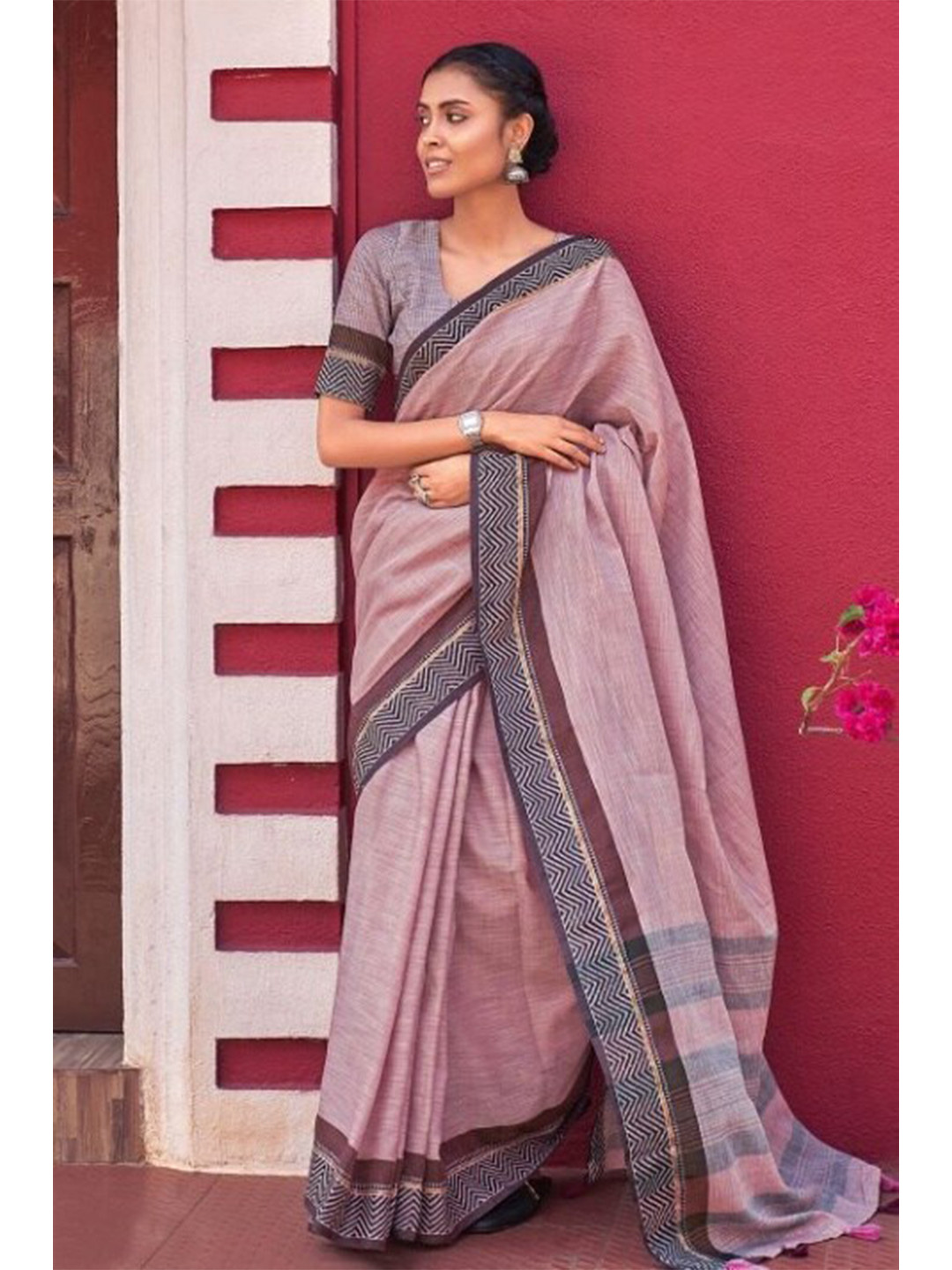 

KARAGIRI Purple Linen Blend Saree