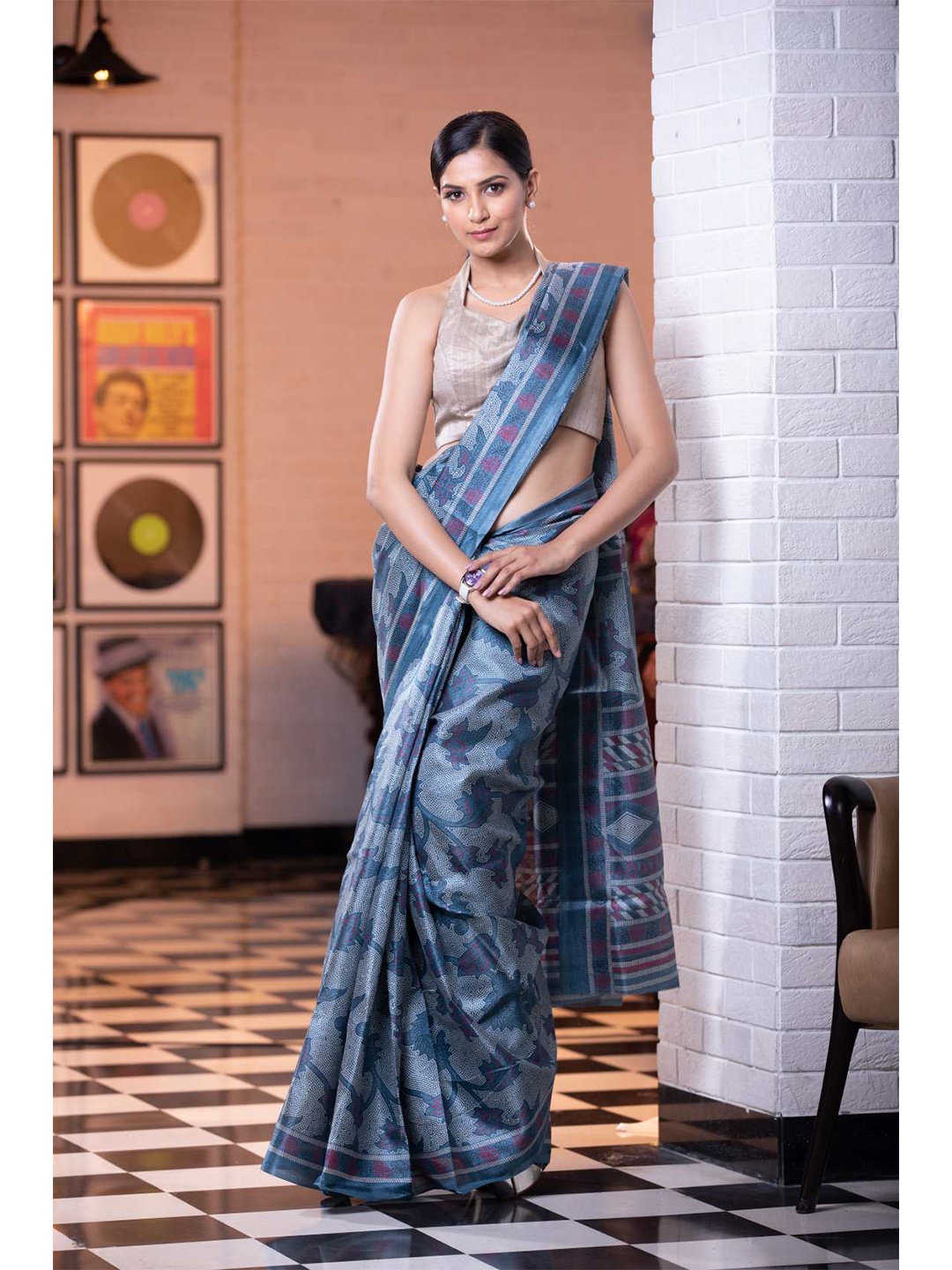 

KARAGIRI Blue Floral Silk Blend Saree