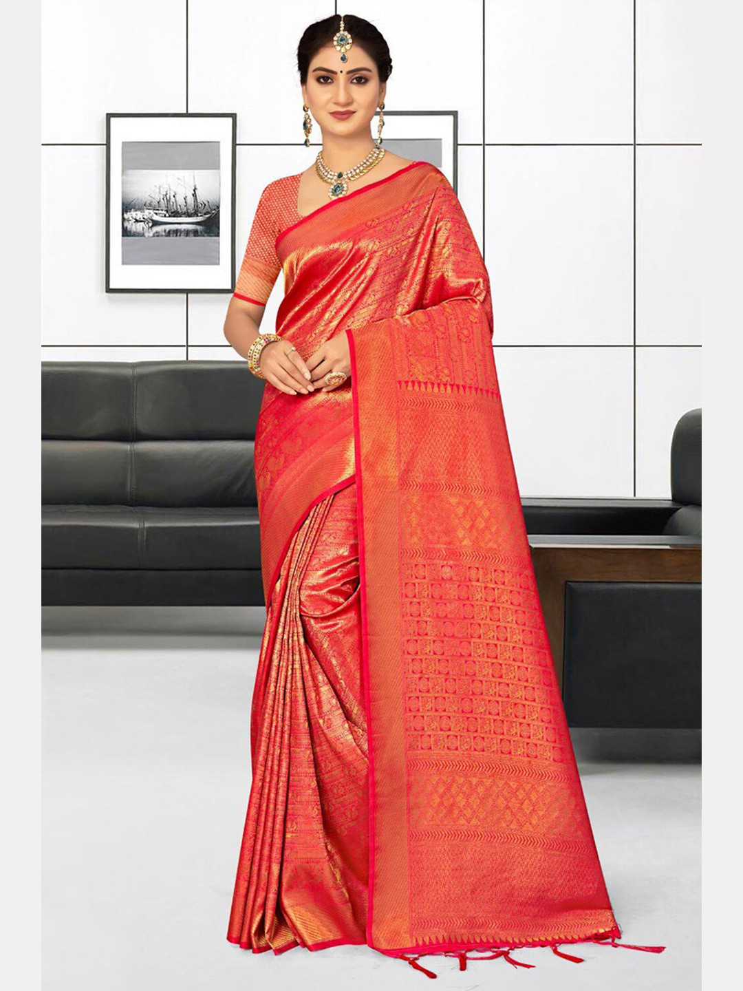 

KARAGIRI Peach-Coloured & Gold-Toned Woven Design Zari Silk Blend Kanjeevaram Saree