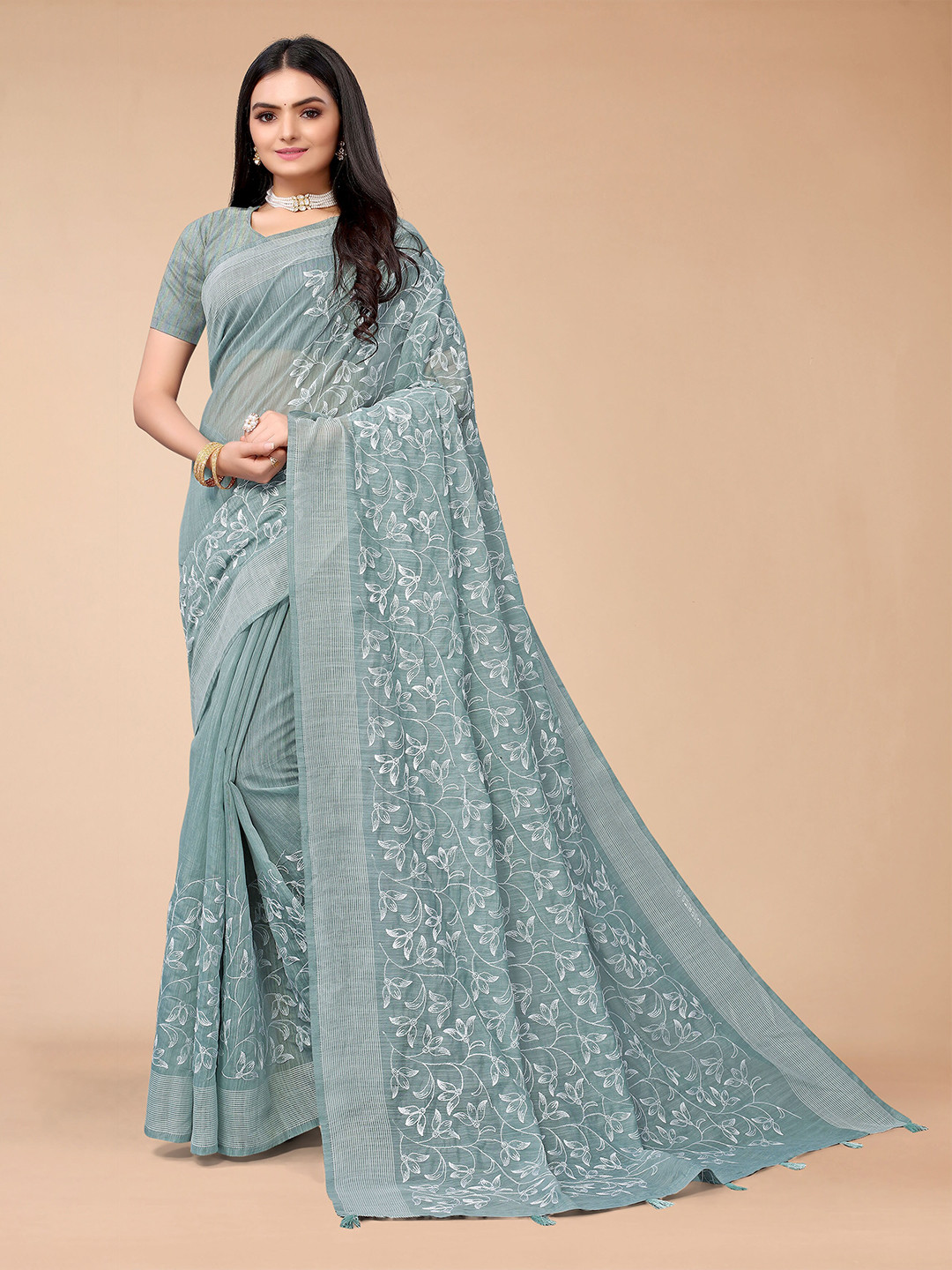 

Mitera Blue & Off White Floral Pure Cotton Saree
